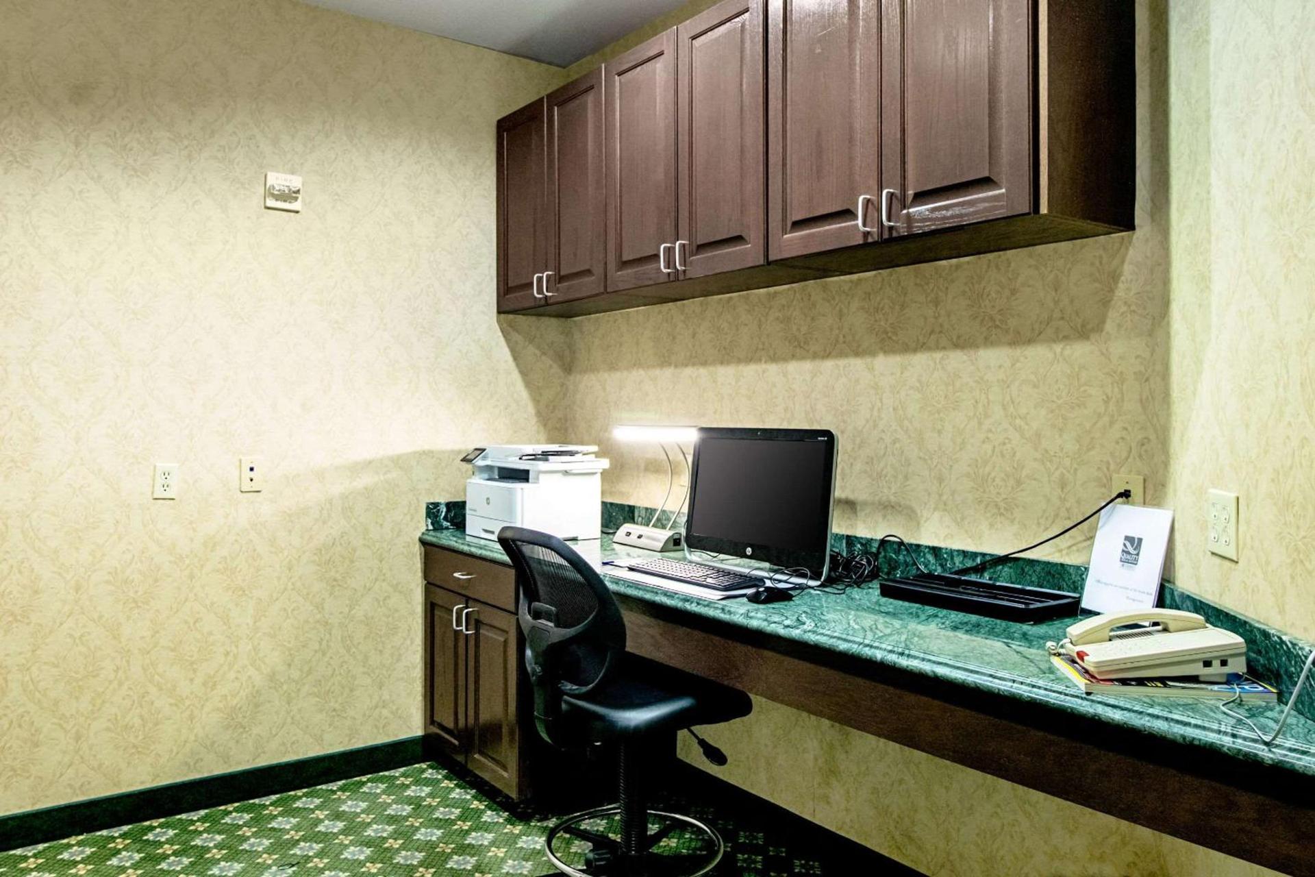 Quality Inn & Suites Robstown photo 30