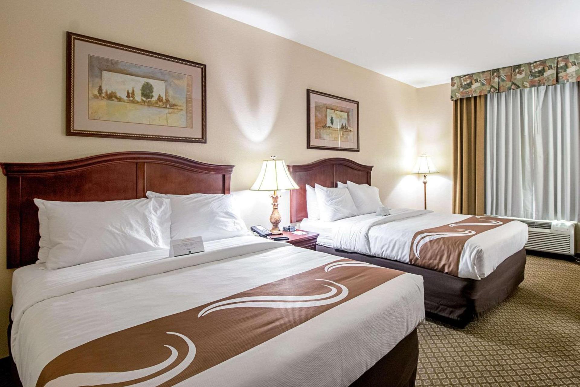 Quality Inn & Suites Robstown photo 12