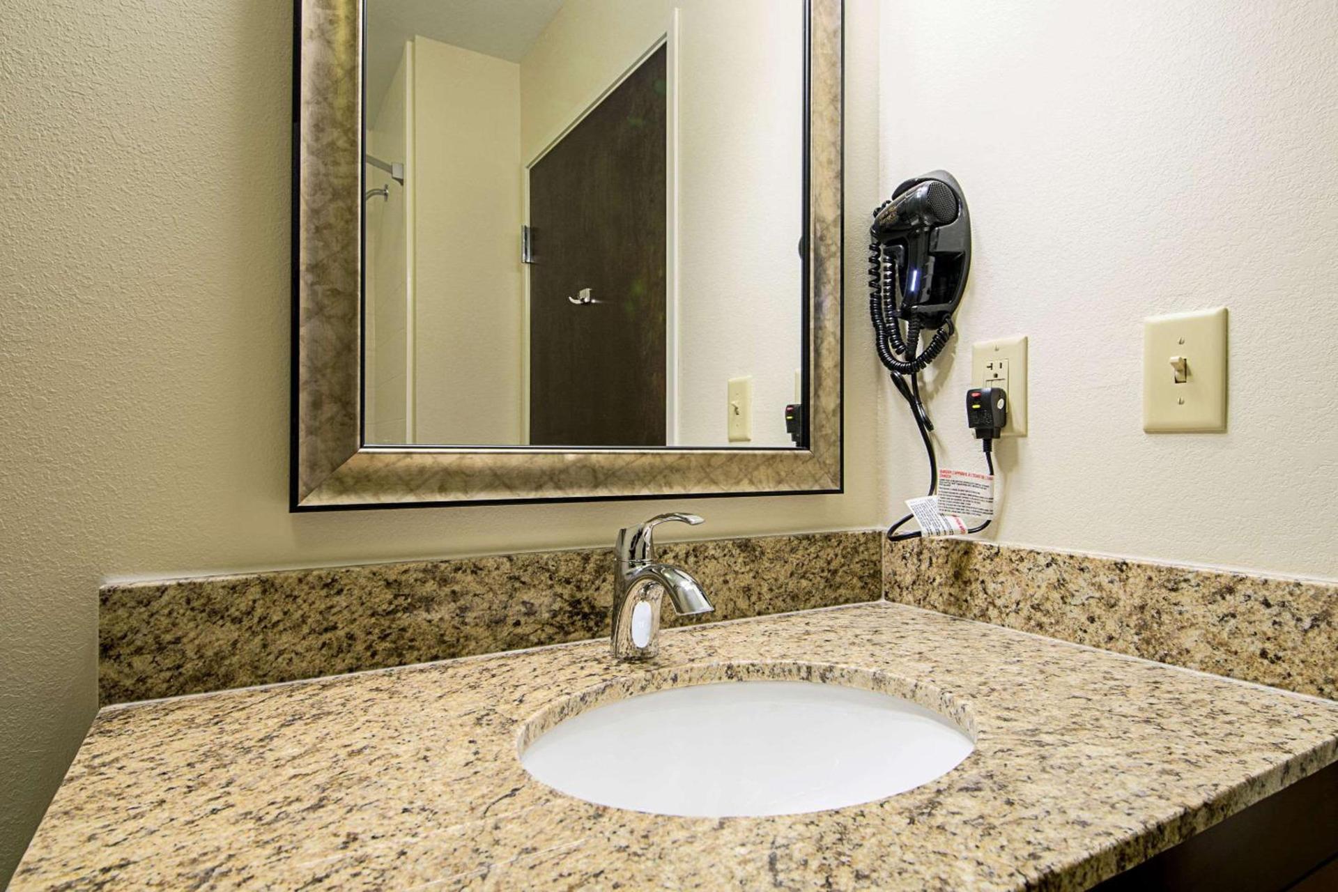 MainStay Suites Geismar - Gonzales photo 14