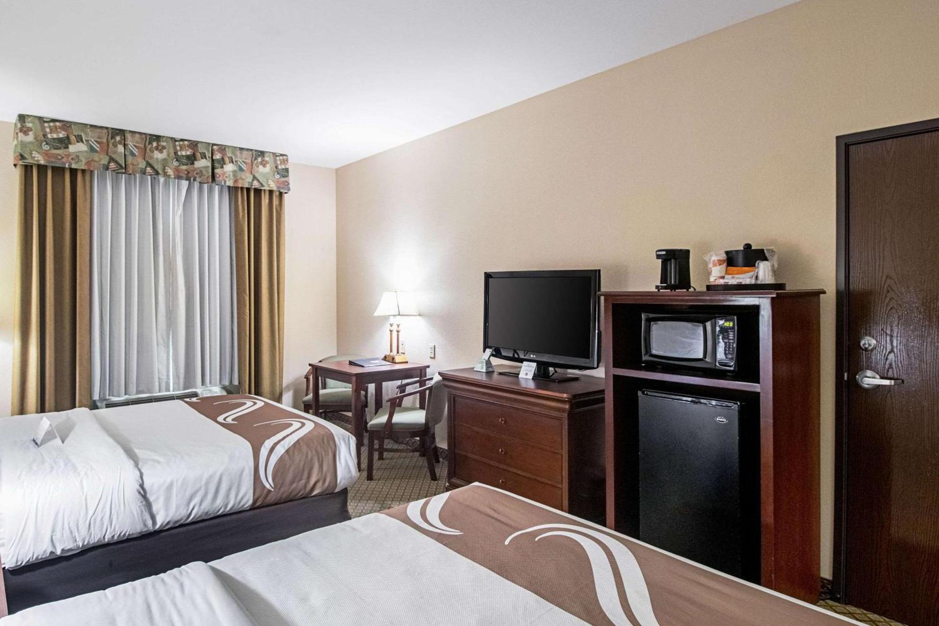 Quality Inn & Suites Robstown photo 13