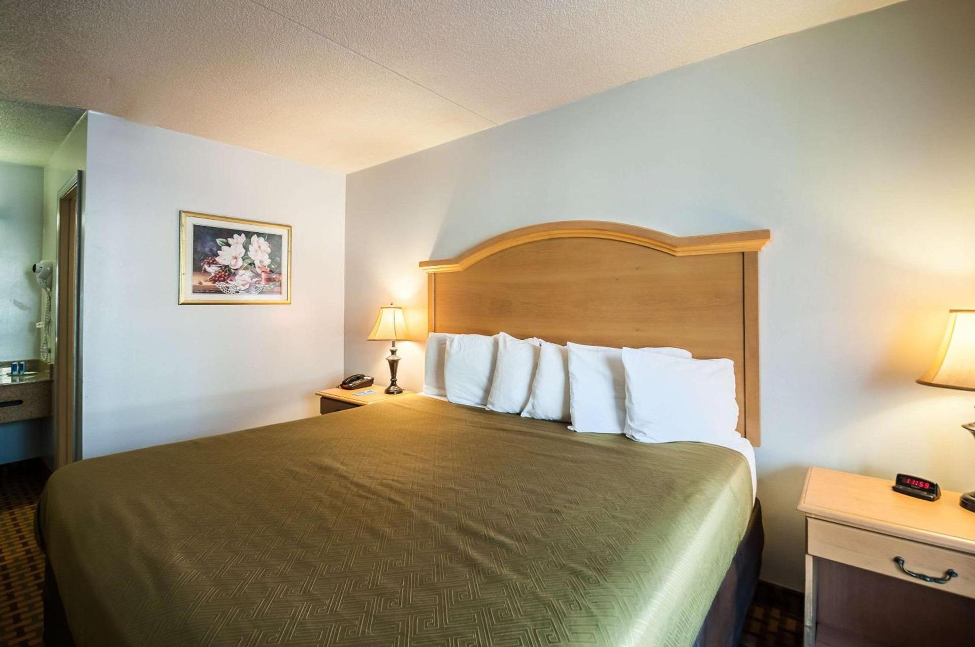Econo Lodge Elkridge near Arundel Mills photo 9
