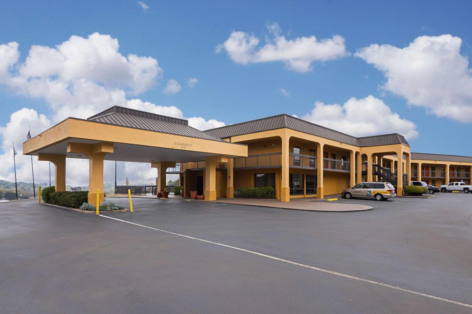 Quality Inn Airport - Southeast photo 14