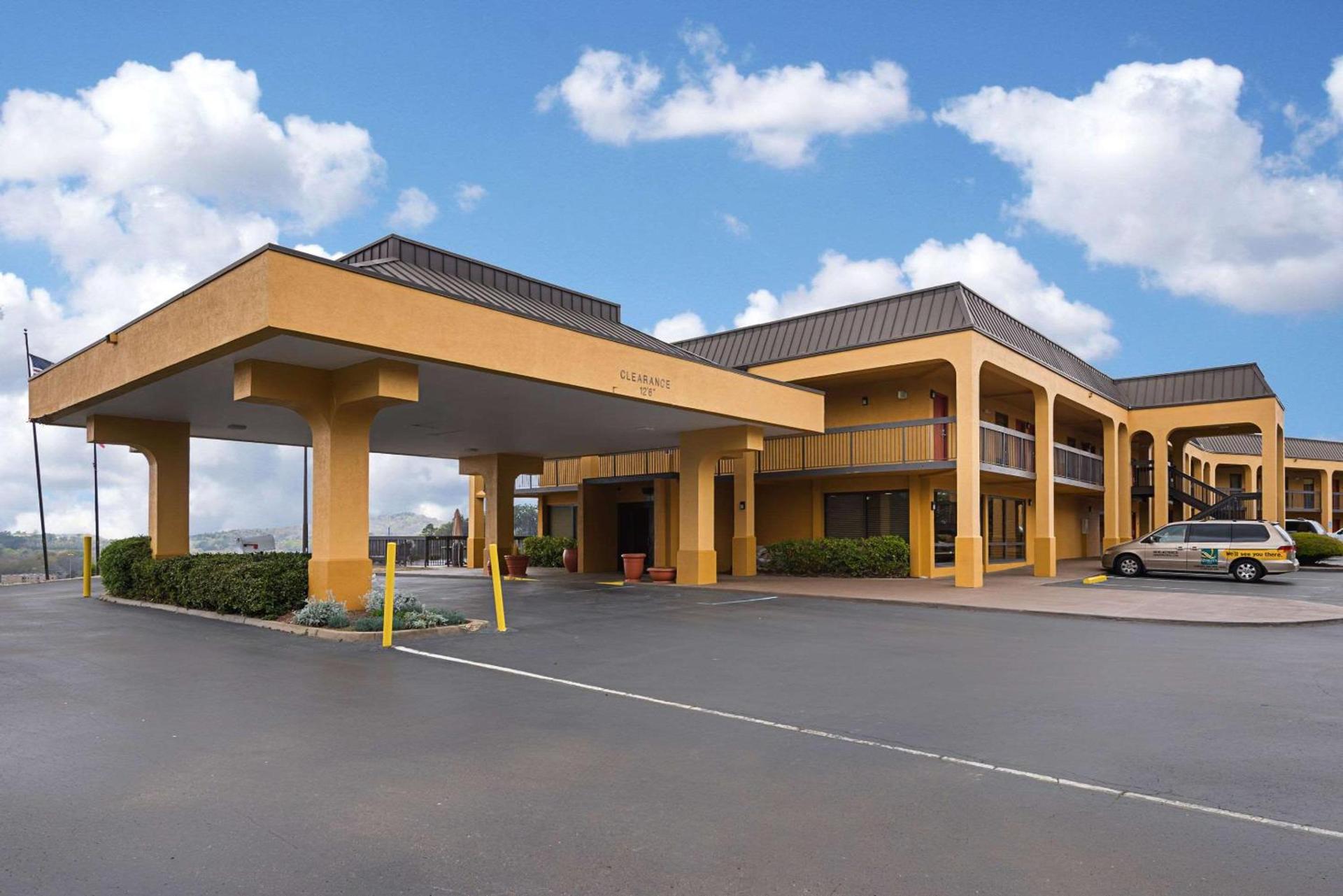 Quality Inn Airport - Southeast photo 9