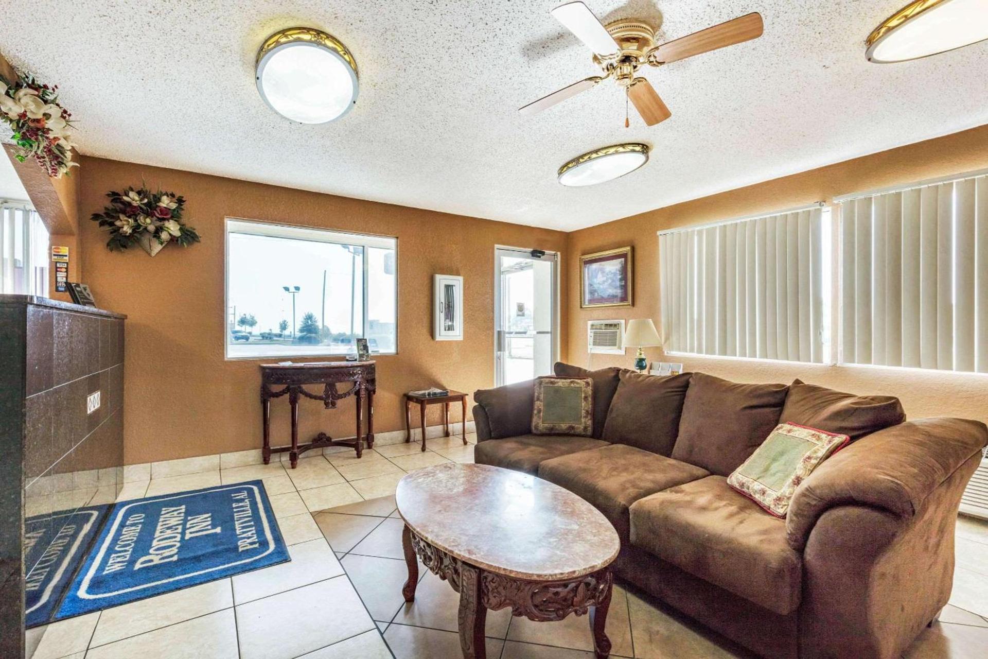 Rodeway Inn Prattville I-65 photo 15