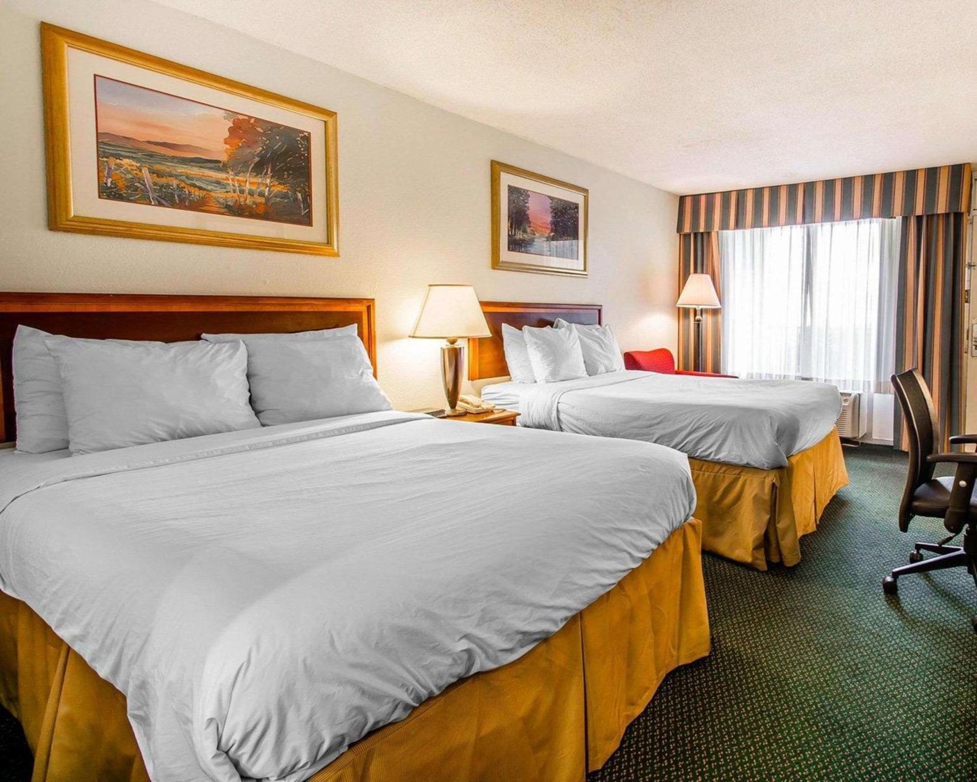 Clarion Inn & Suites Dothan South photo 29
