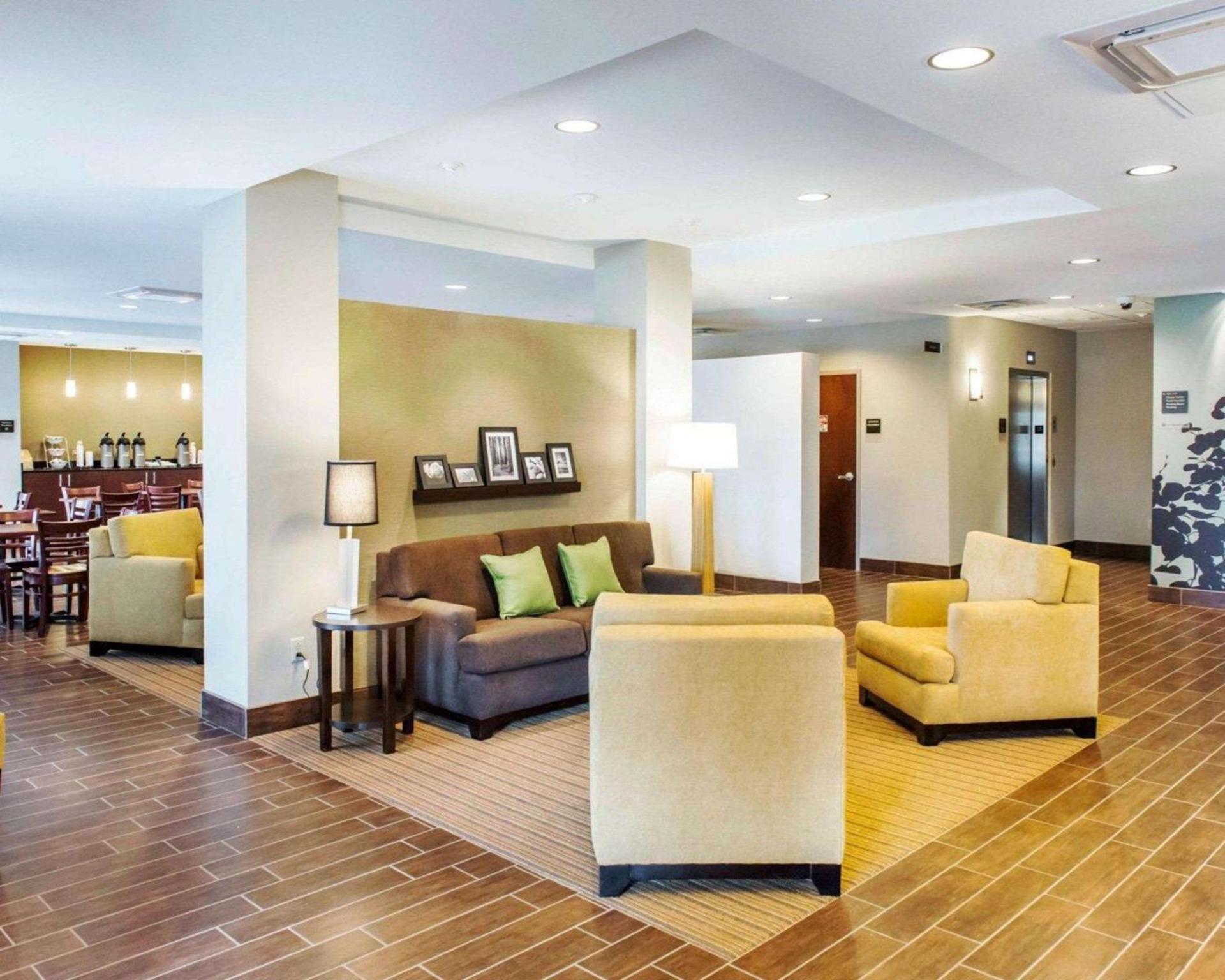 Sleep Inn & Suites Defuniak Springs - Crestview photo 3