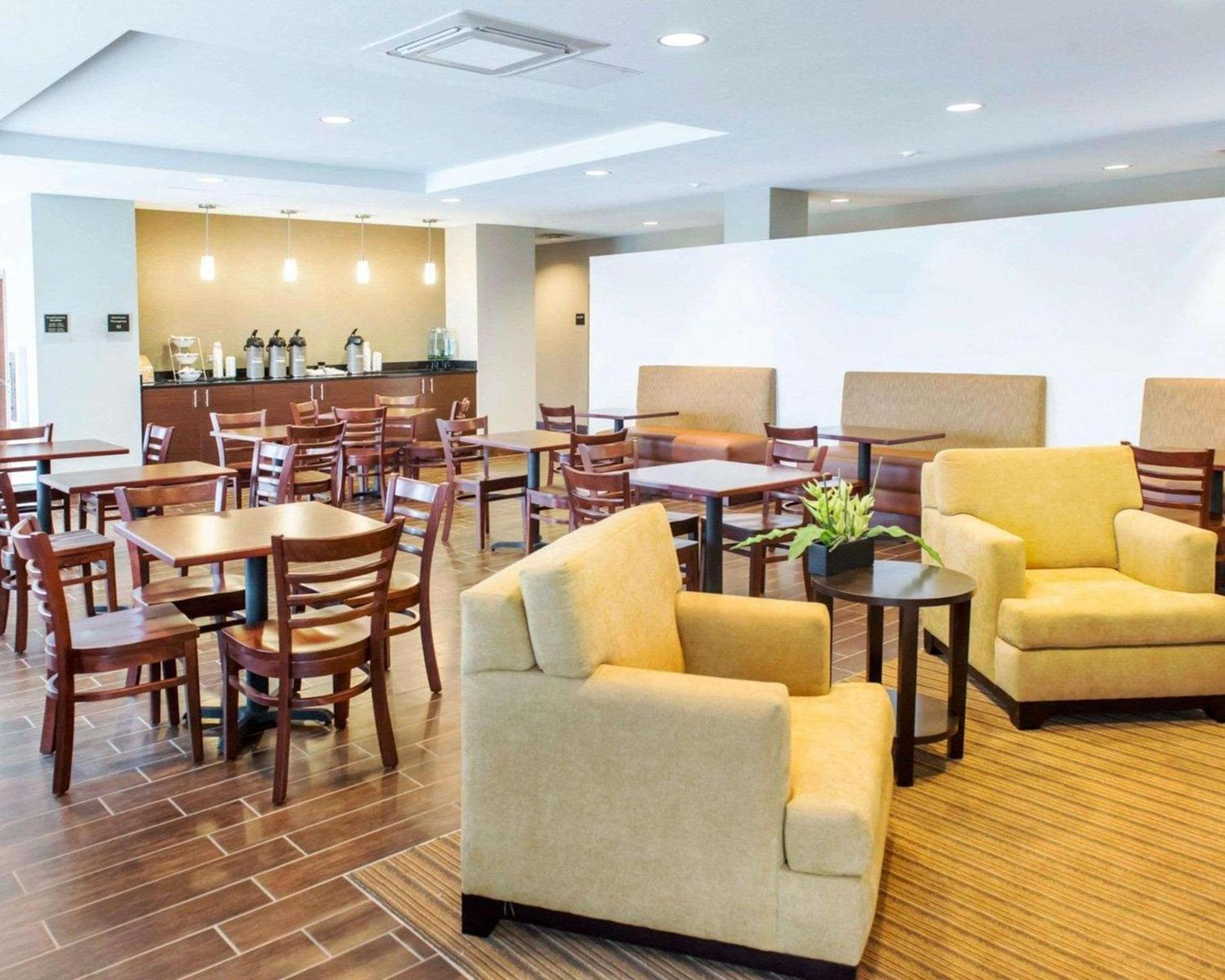 Sleep Inn & Suites Defuniak Springs - Crestview photo 22