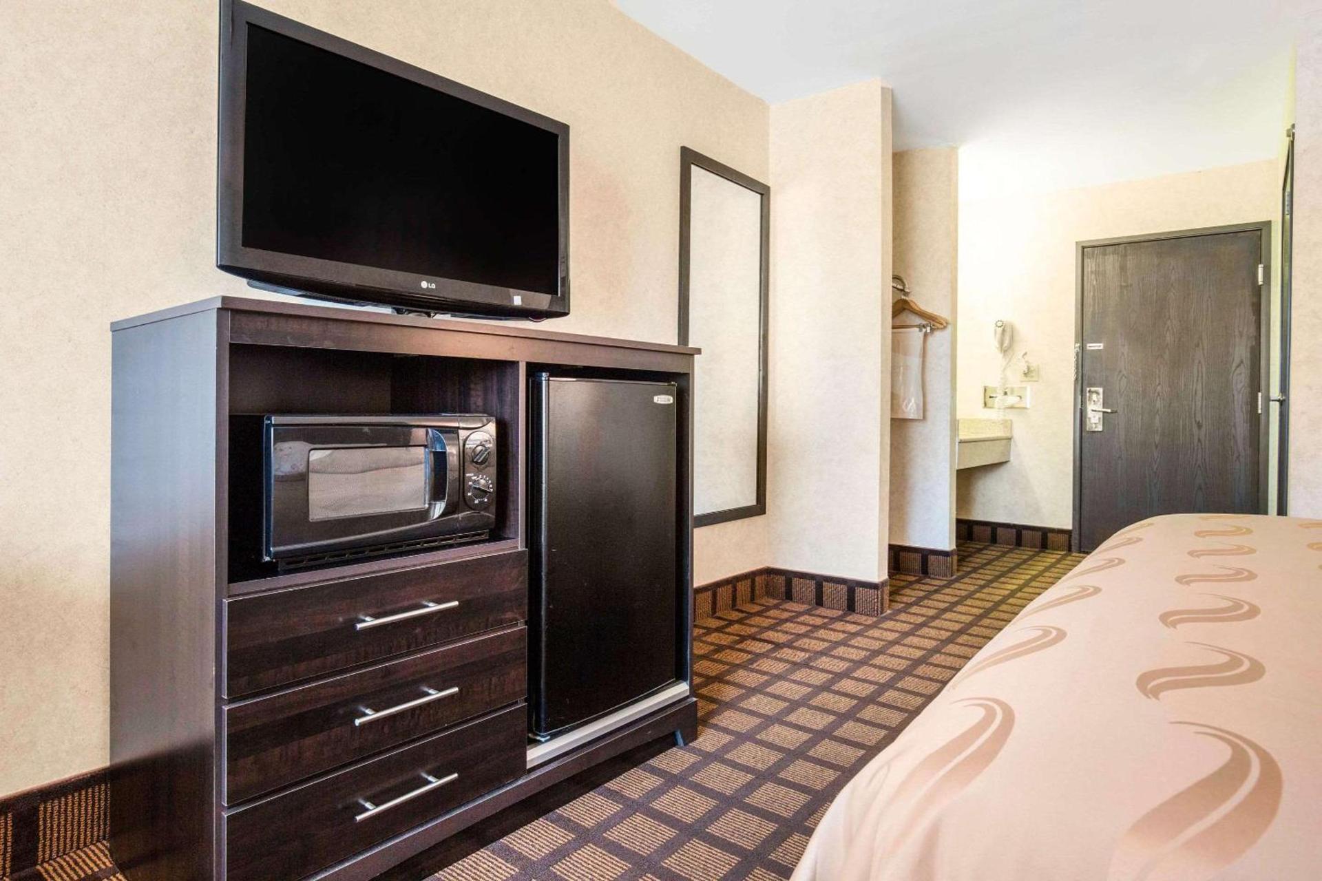 Quality Inn Monee I-57 photo 6