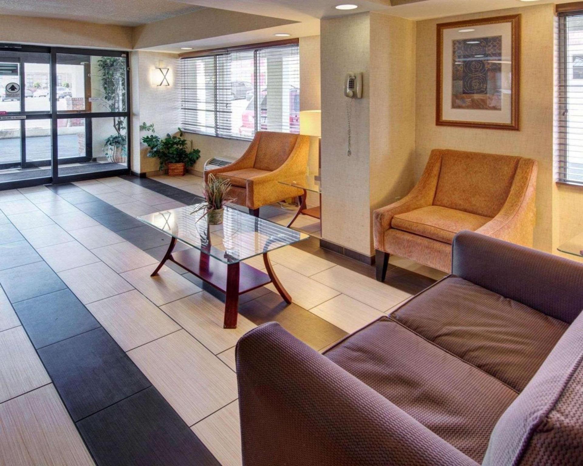 Quality Inn Takoma Park photo 16