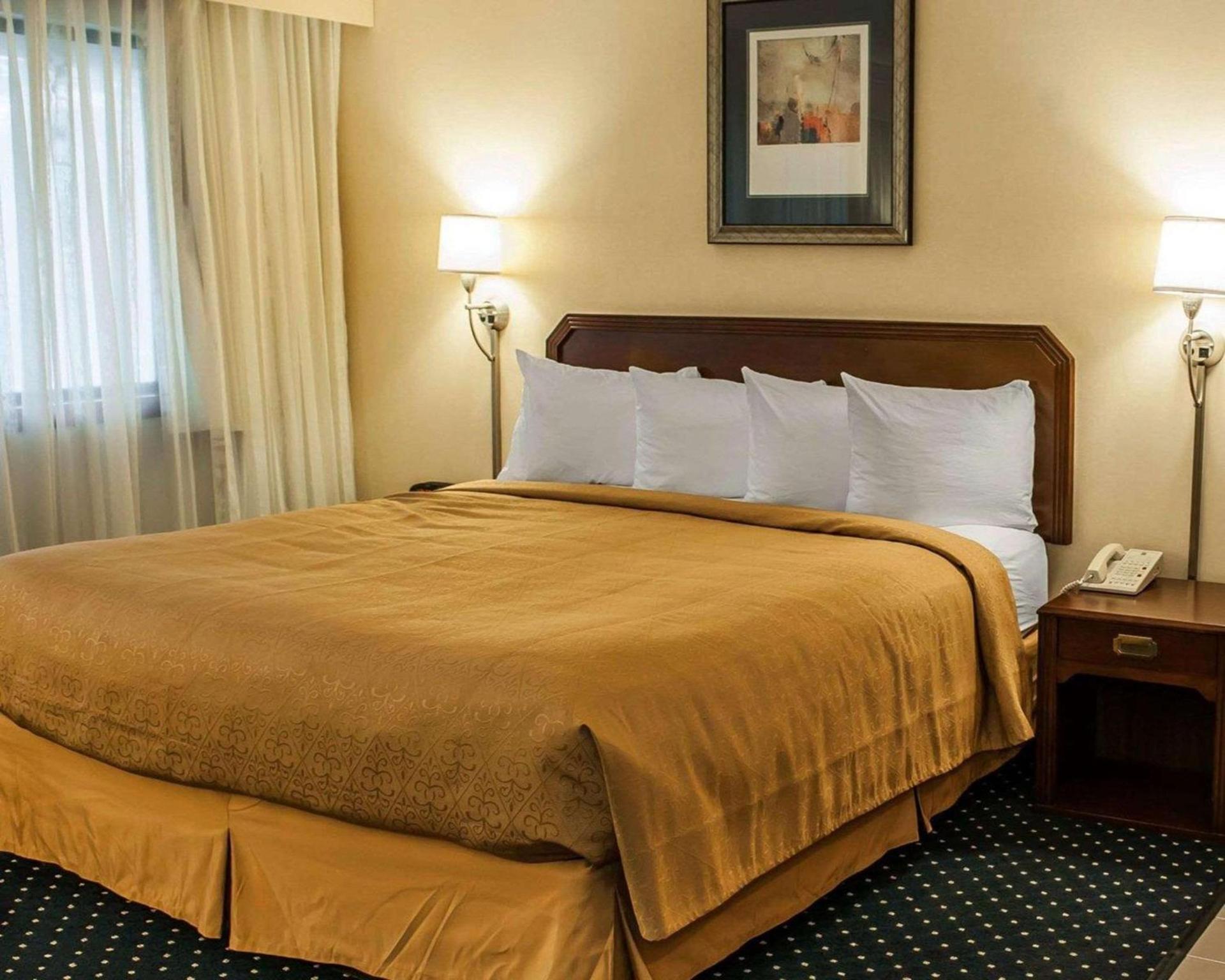 Quality Inn & Suites Goshen photo 17