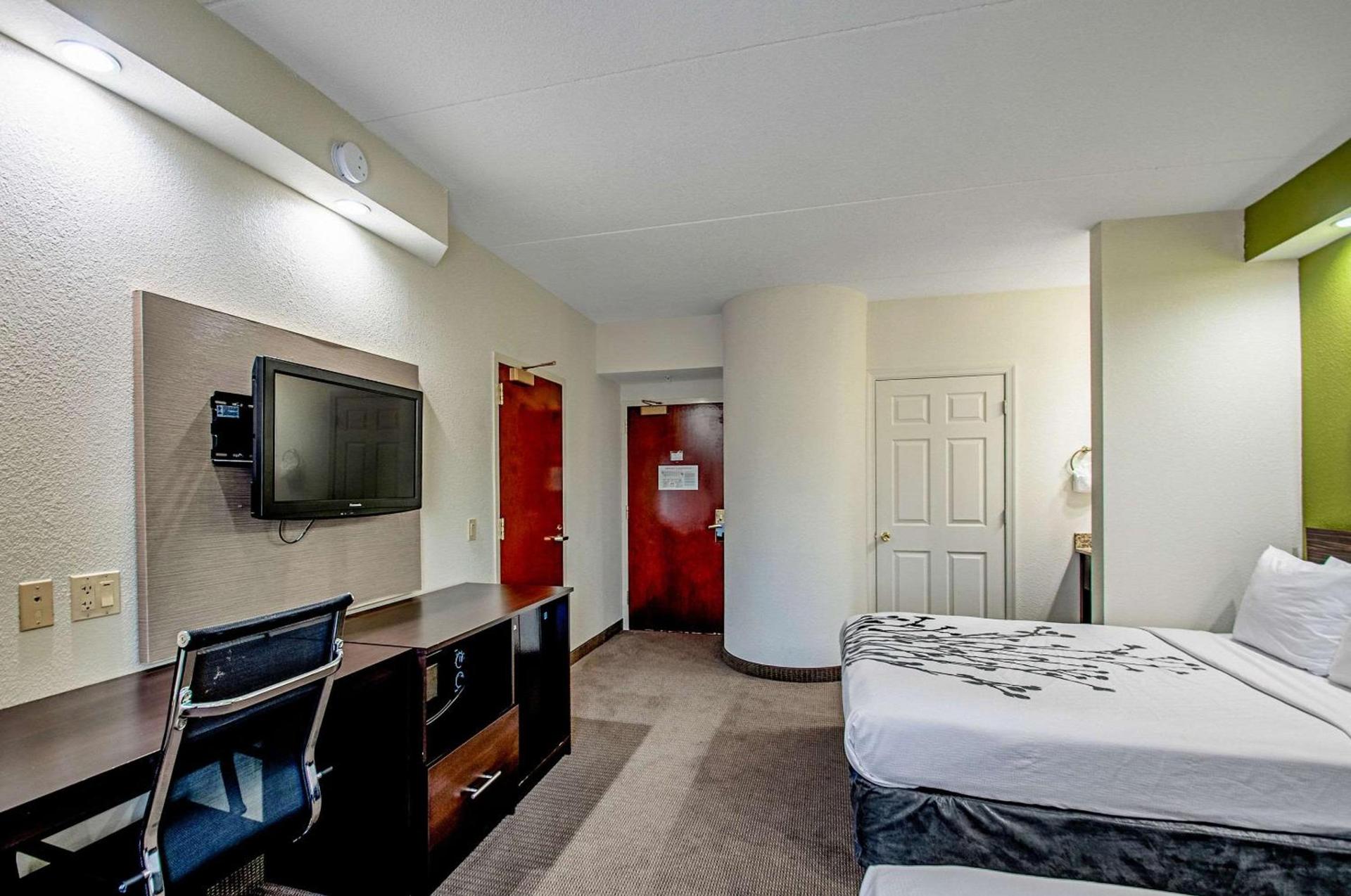 Garner Hotel Frederick Southeast by IHG photo 28