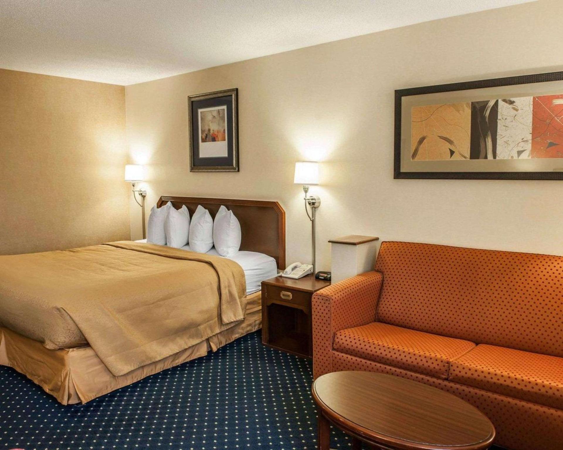 Quality Inn & Suites Goshen photo 10