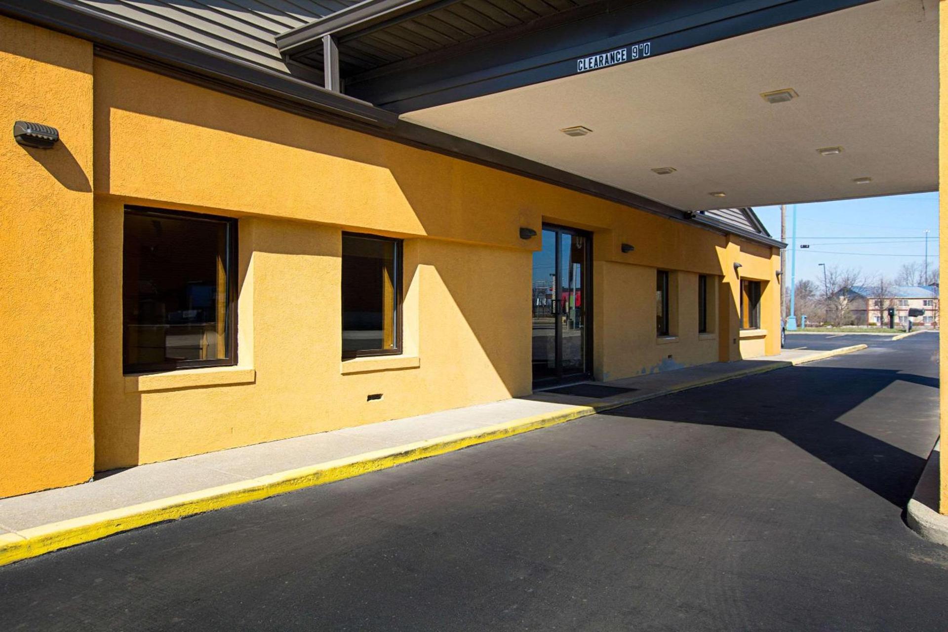 Quality Inn & Suites Greensburg I-74 photo 4