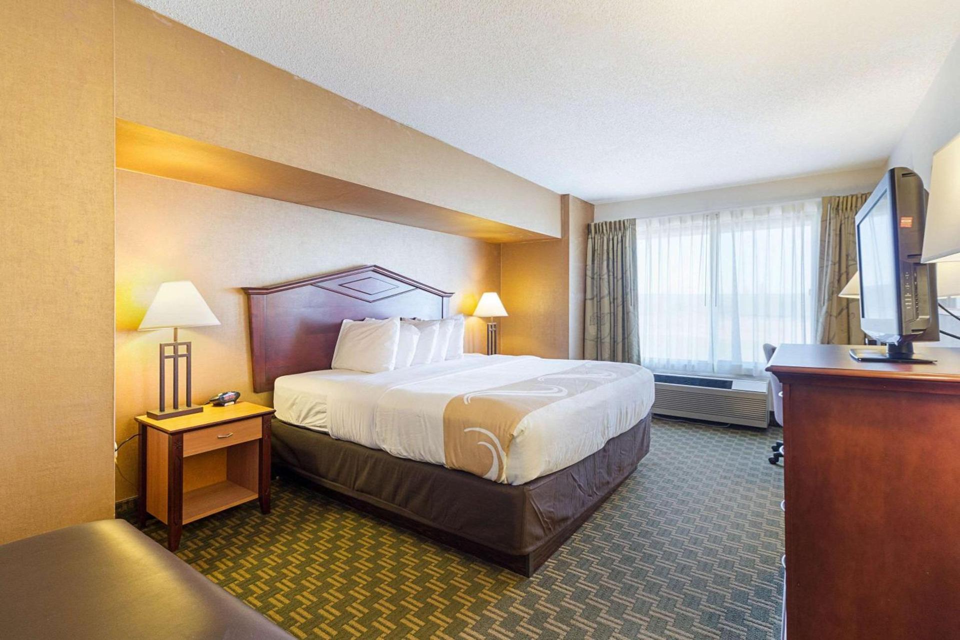Quality Inn Fairmont photo 14