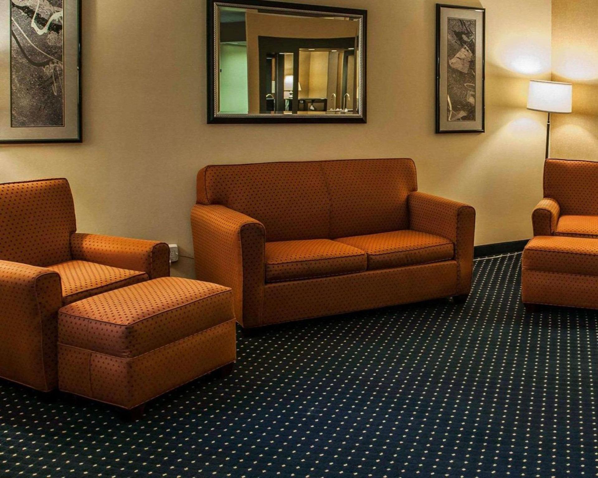 Quality Inn & Suites Goshen photo 18