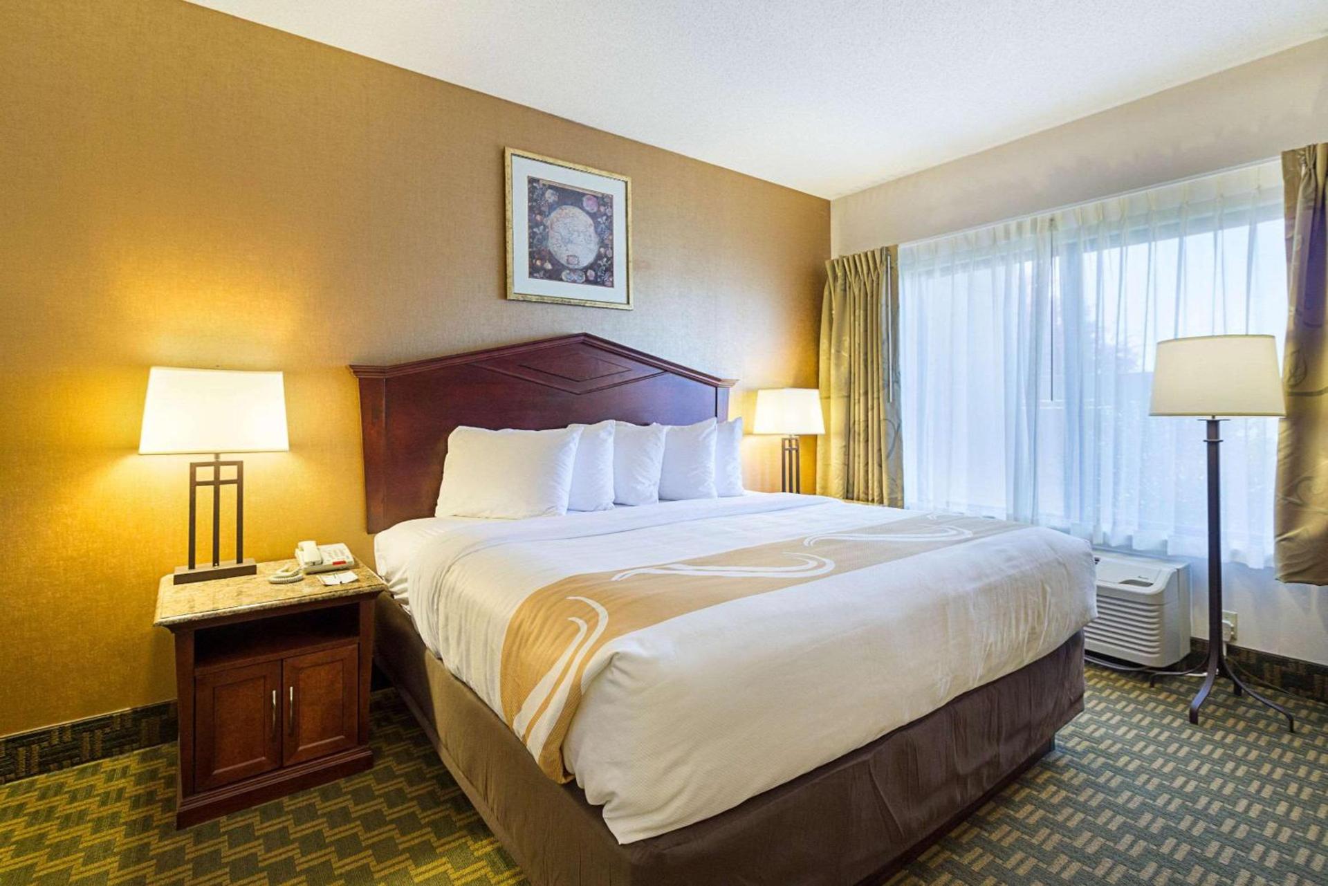 Quality Inn Fairmont photo 32
