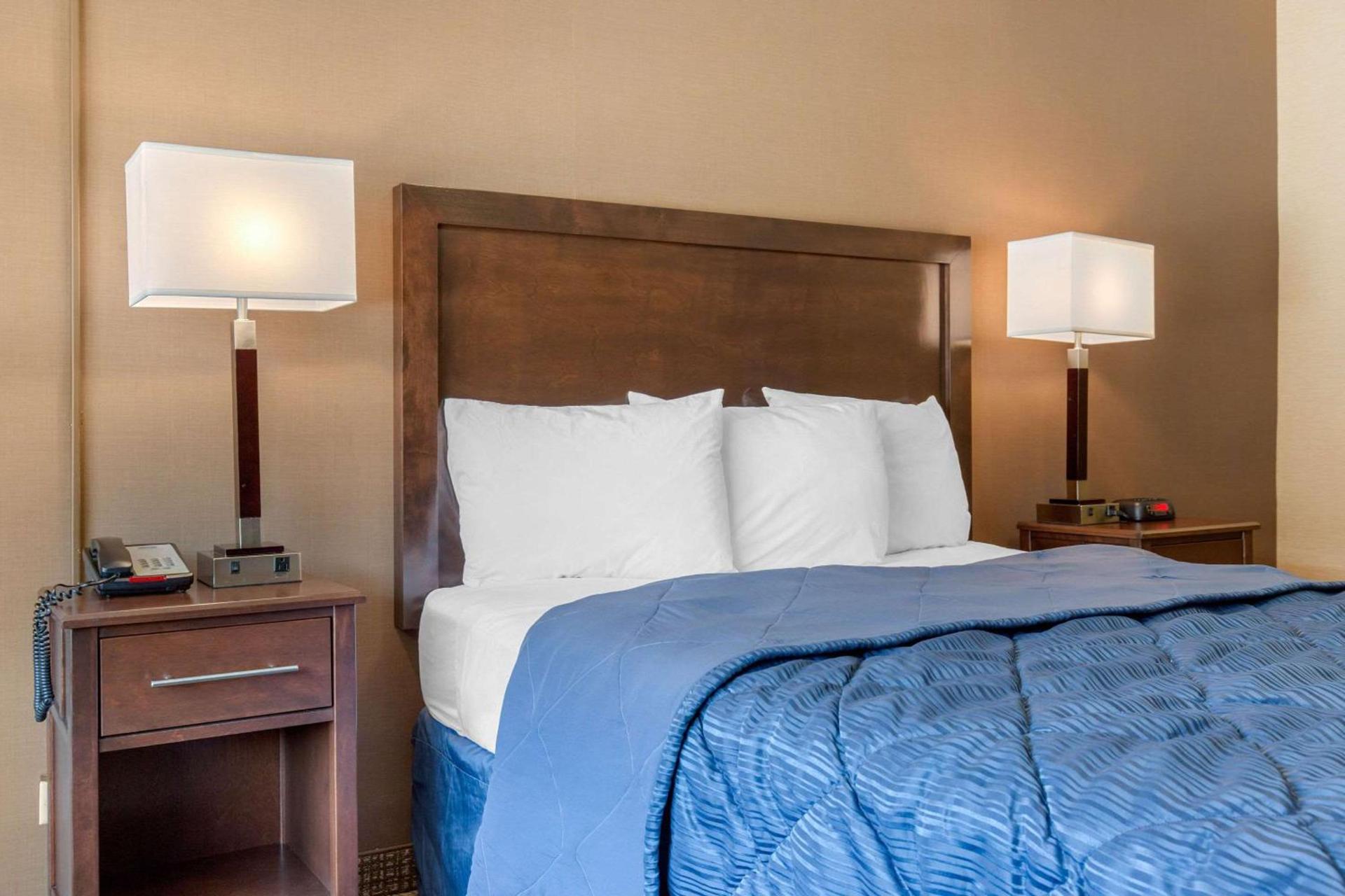 Rodeway Inn Chicago North Shore - Lincolnwood photo 23