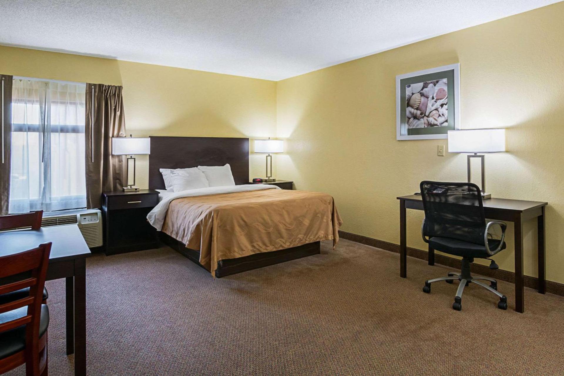 Quality Inn & Suites Greensburg I-74 photo 18