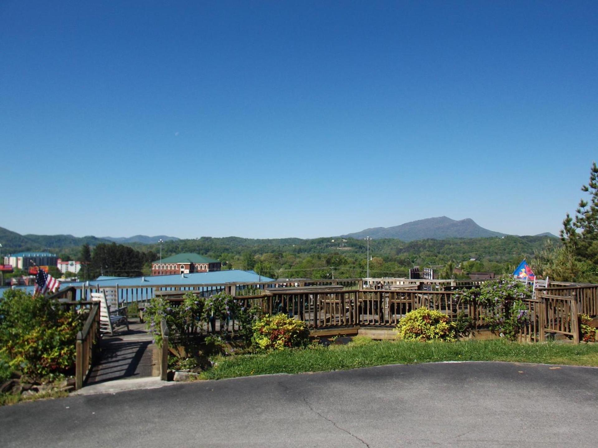 Hotel Pigeon Forge photo 45