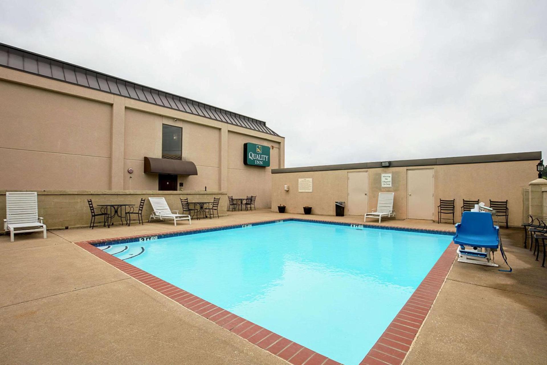 Quality Inn Holly Springs South photo 15