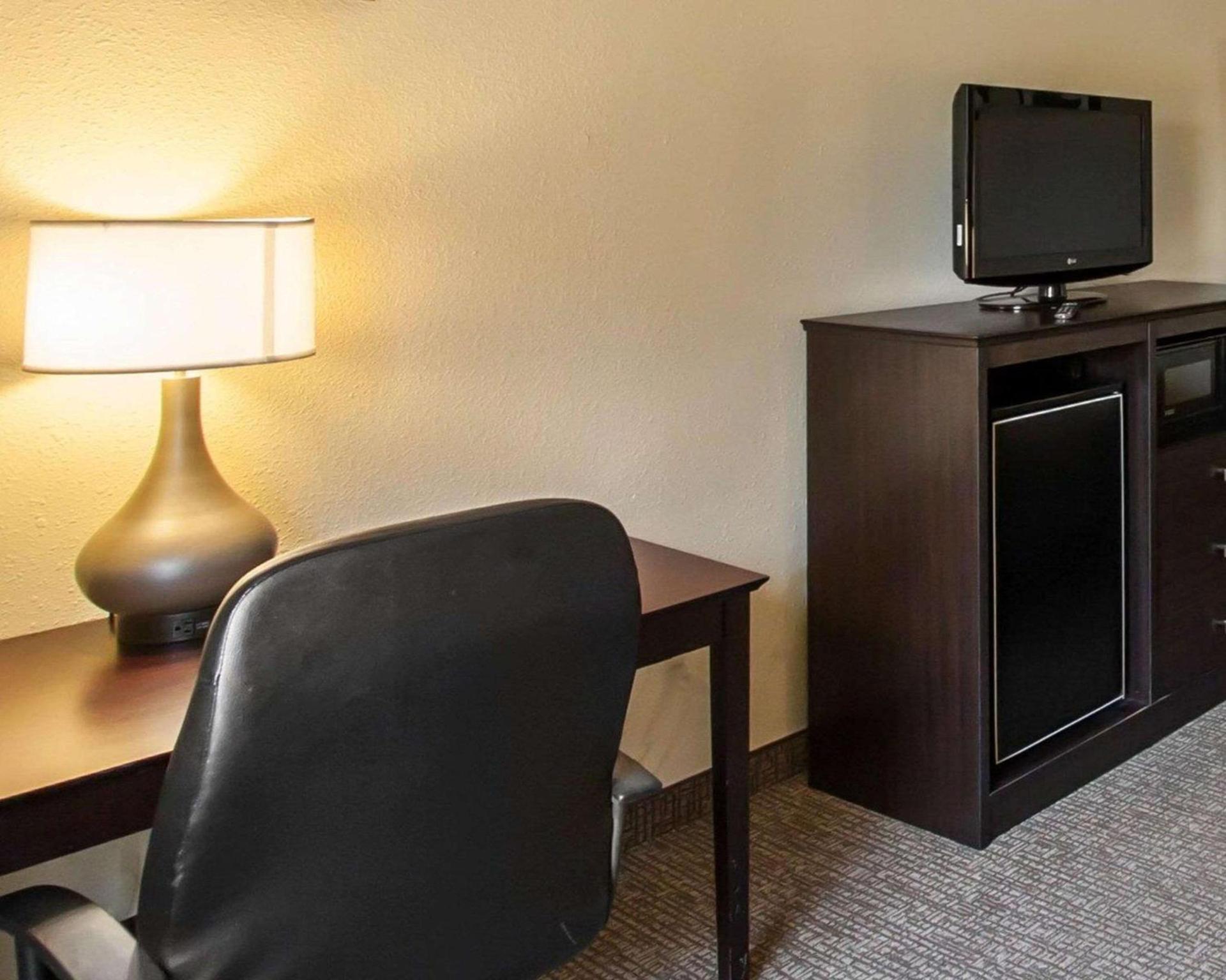 Quality Inn Hayti North photo 16