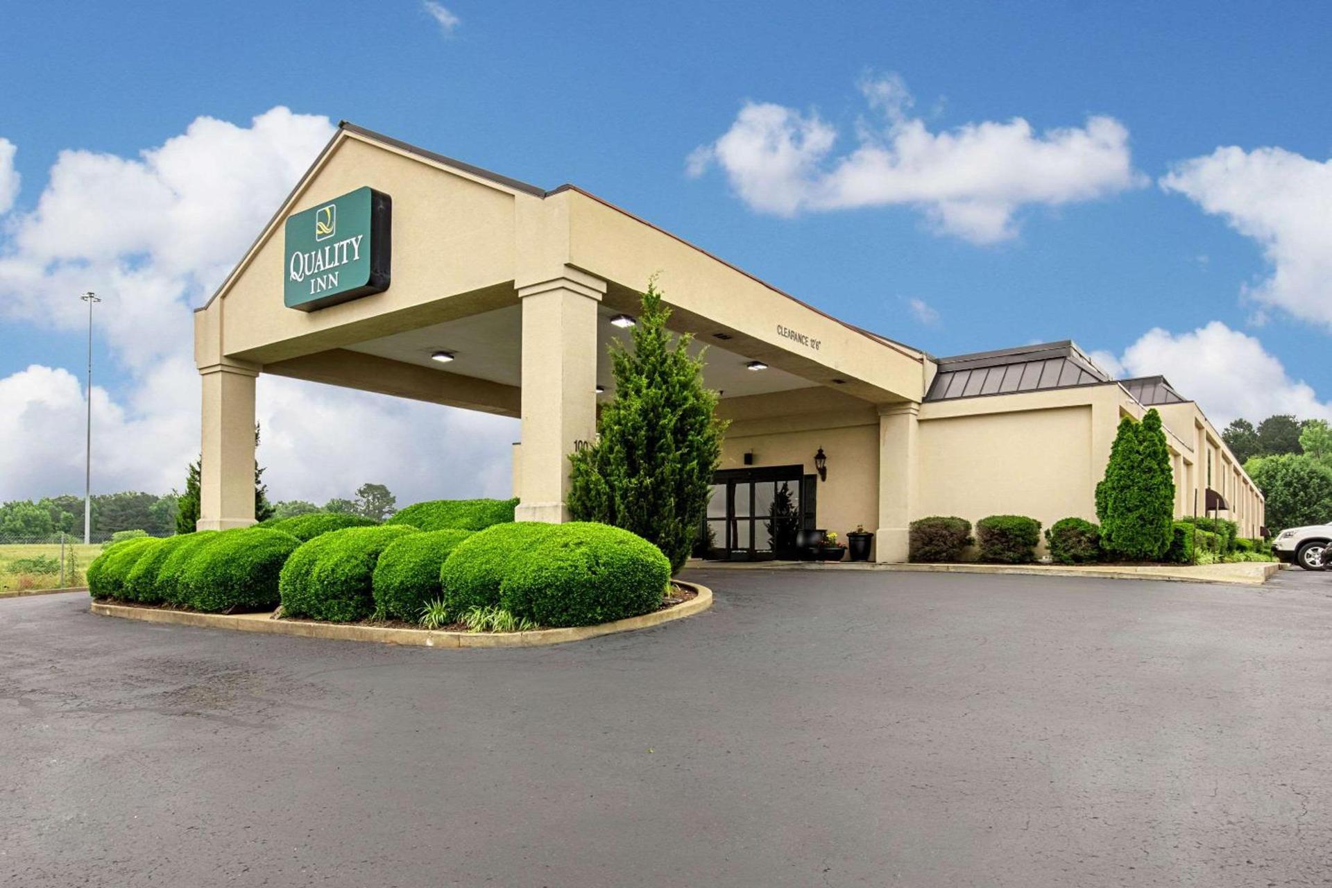 Quality Inn Holly Springs South — hotel in Holly Springs