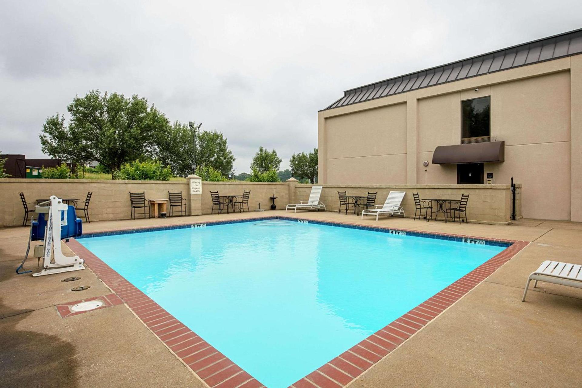 Quality Inn Holly Springs South photo 6