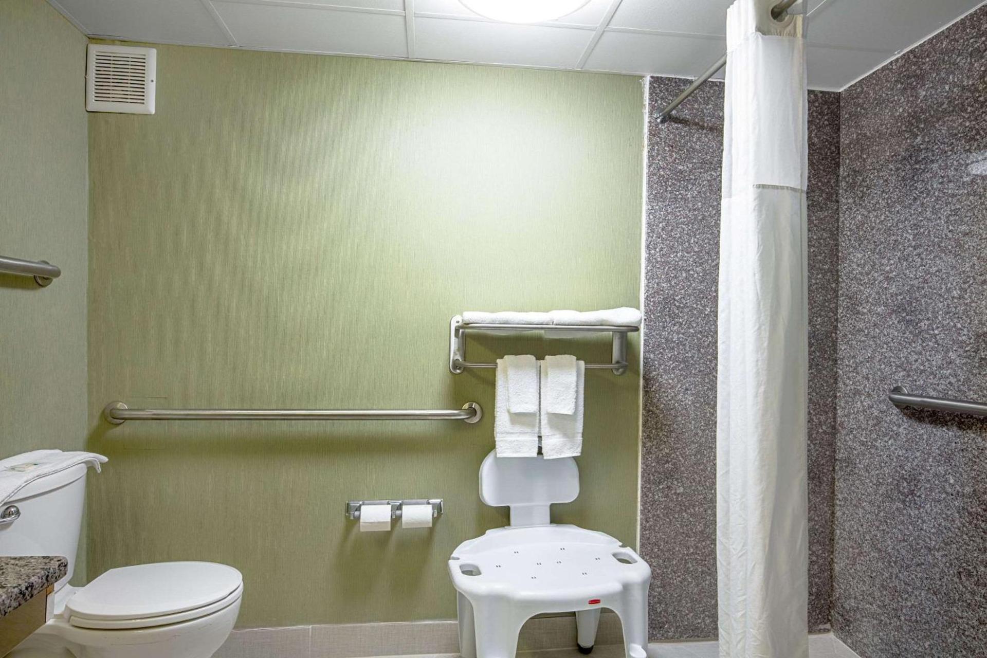 Quality Inn Holly Springs South photo 4