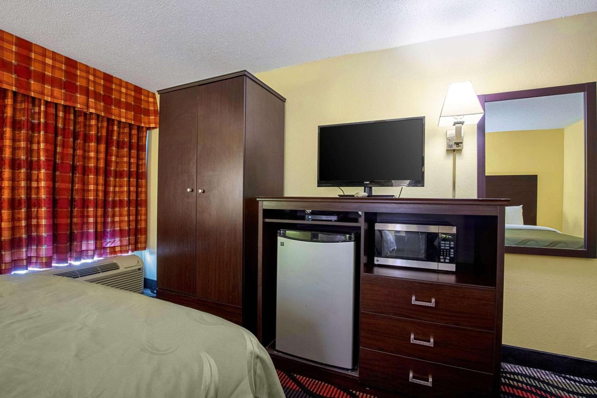 Quality Inn Holly Springs South photo 5