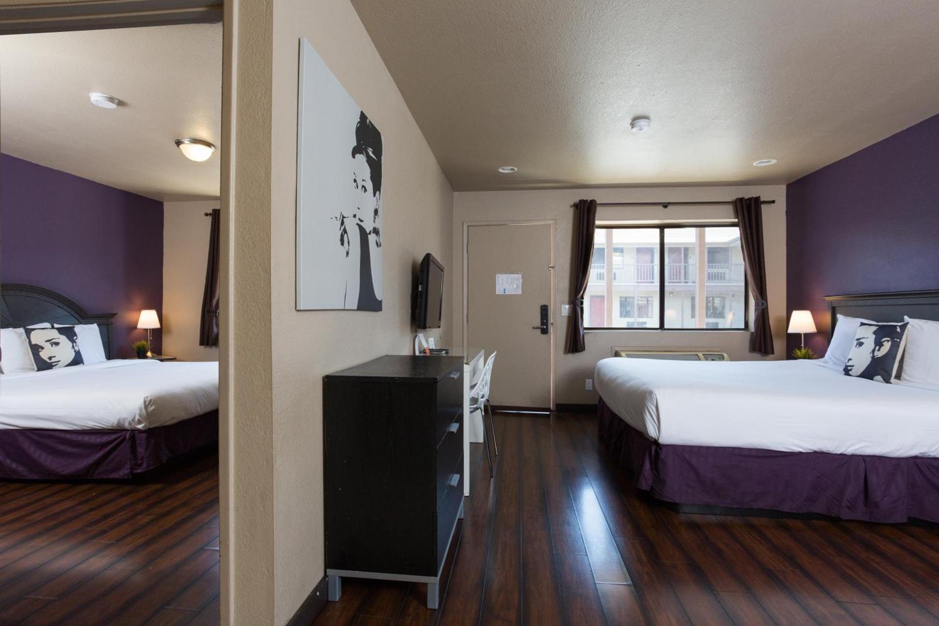 Alura Inn photo 26