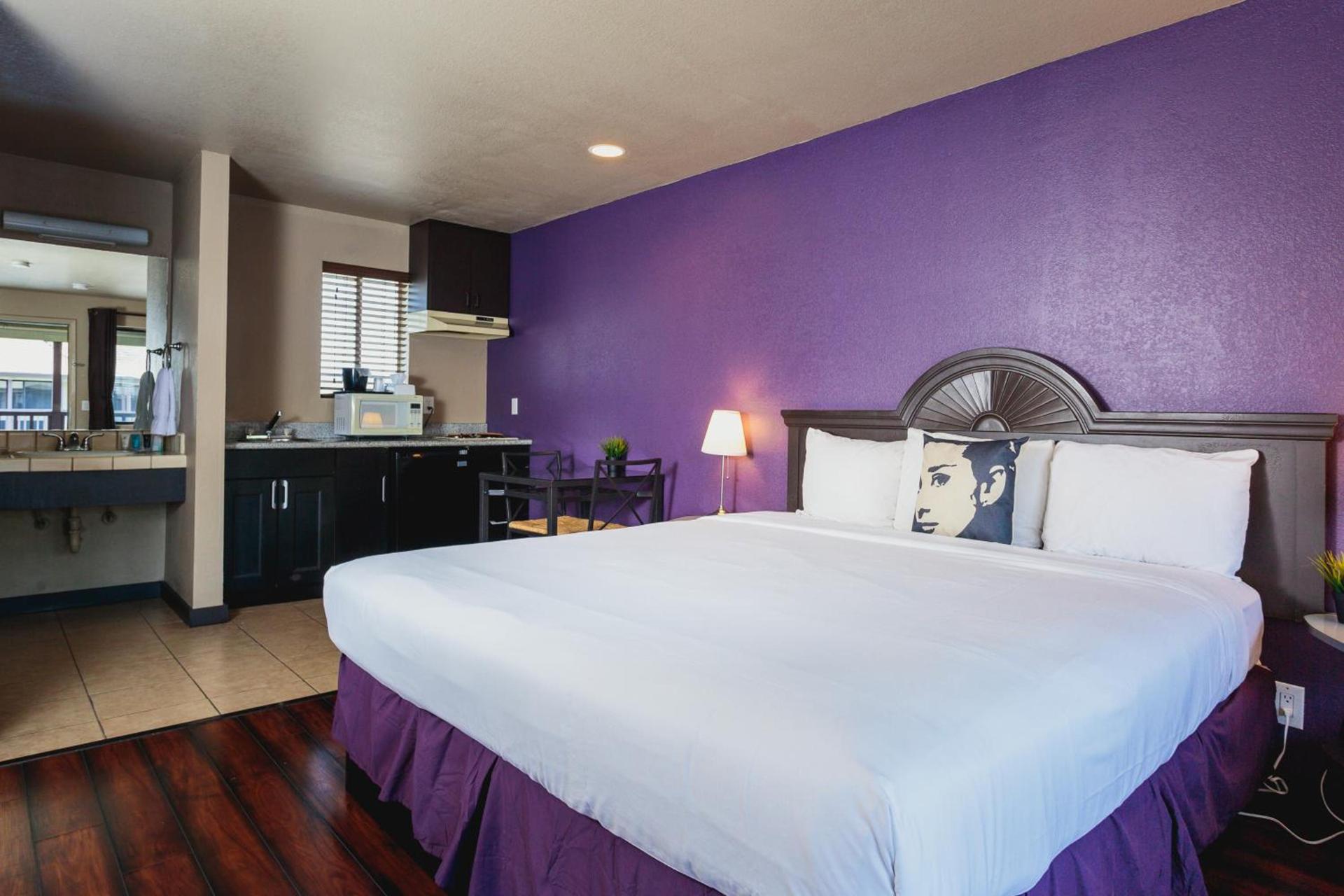 Alura Inn photo 19