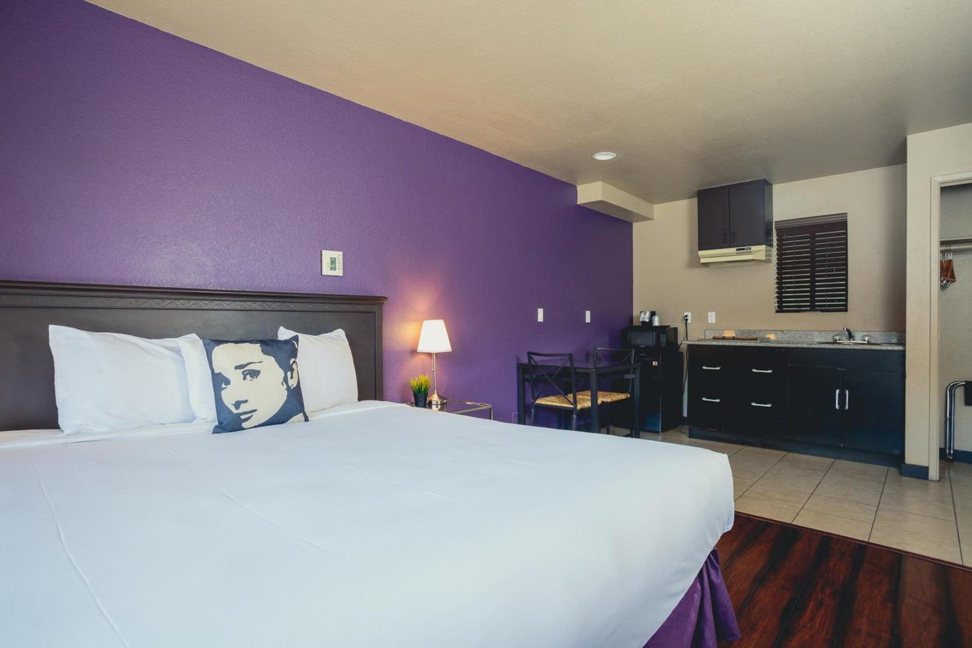 Alura Inn photo 20