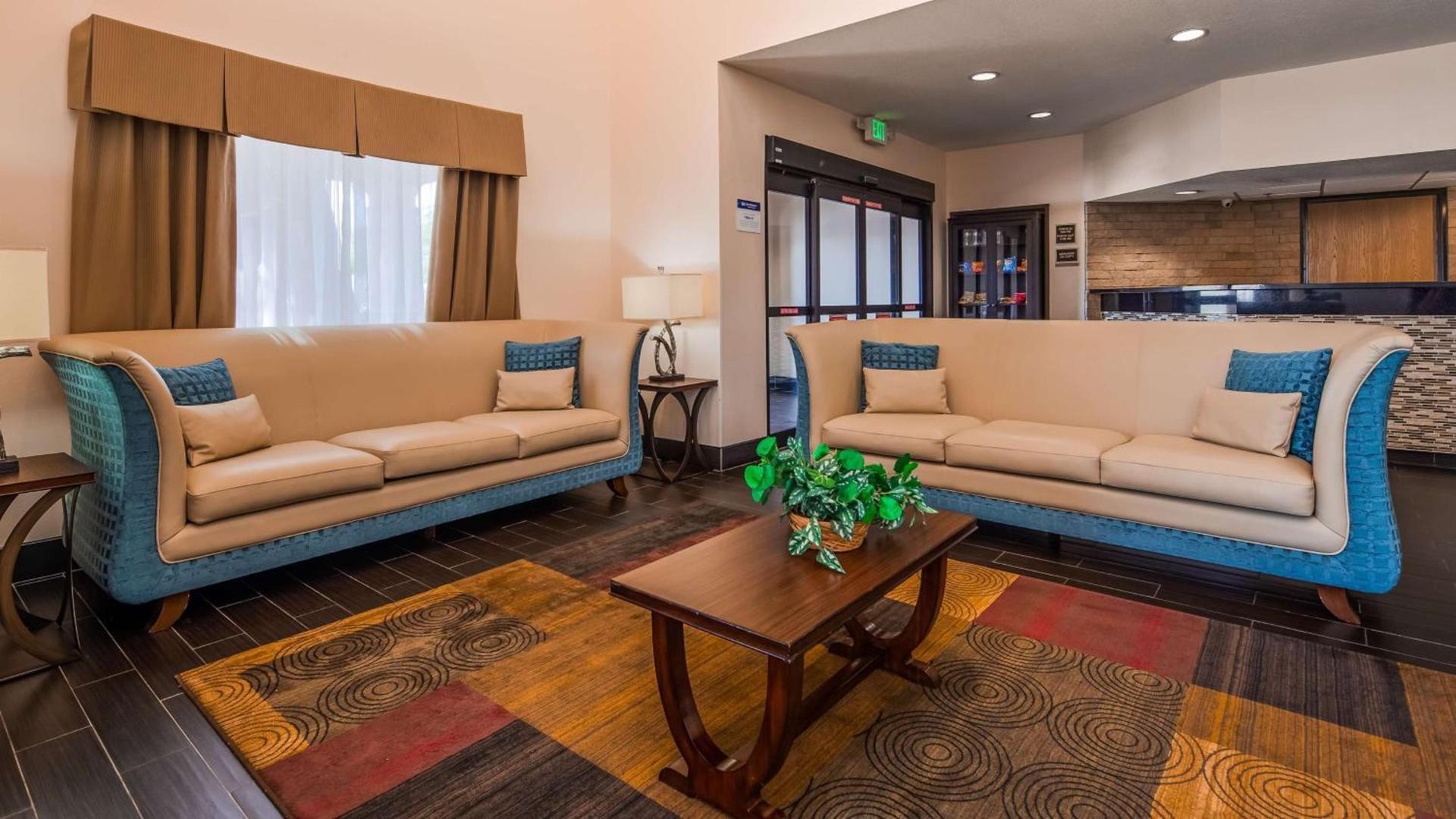 Best Western Plus - Wendover Inn photo 2