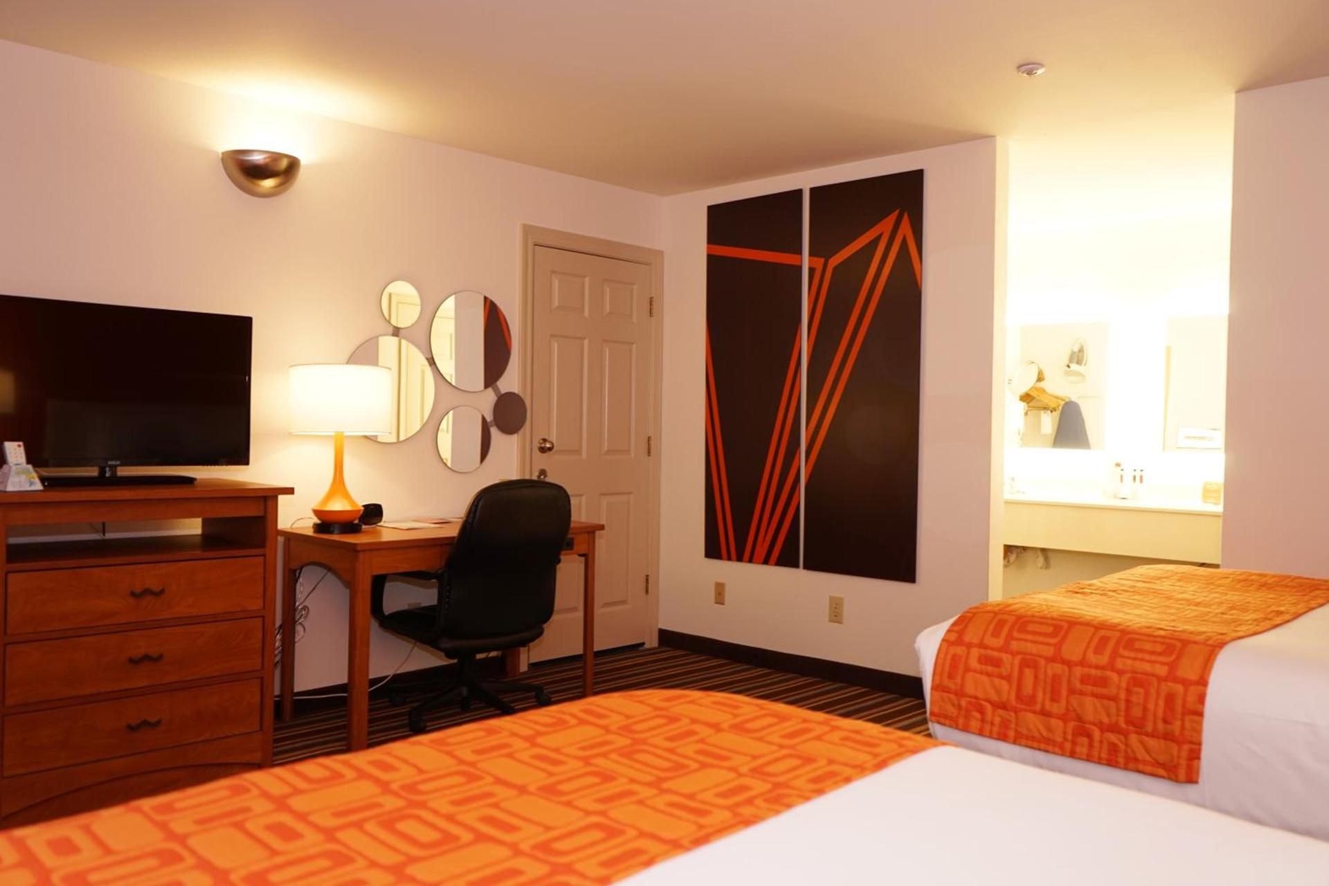 Howard Johnson by Wyndham Salinas photo 70