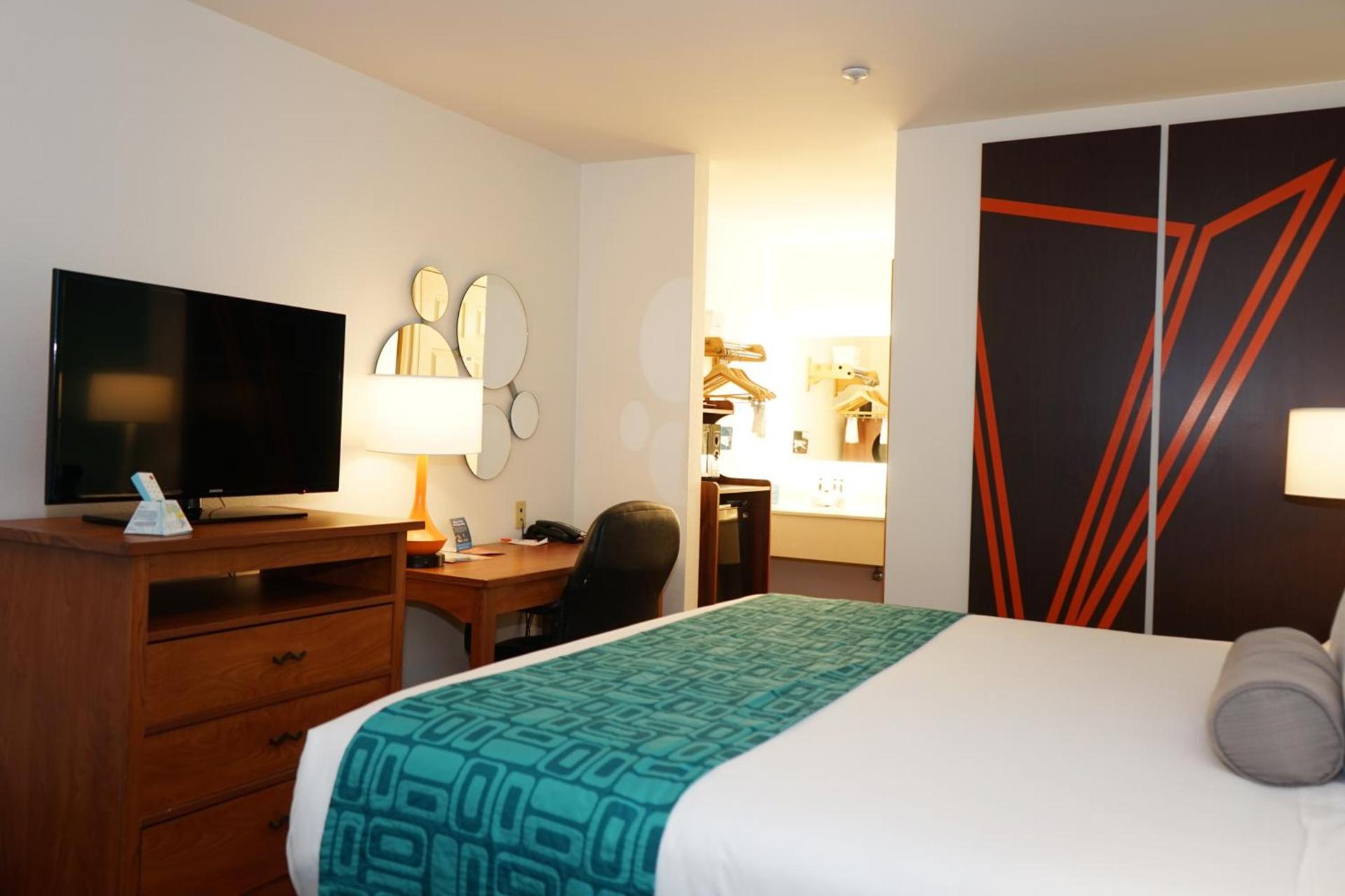 Howard Johnson by Wyndham Salinas photo 45