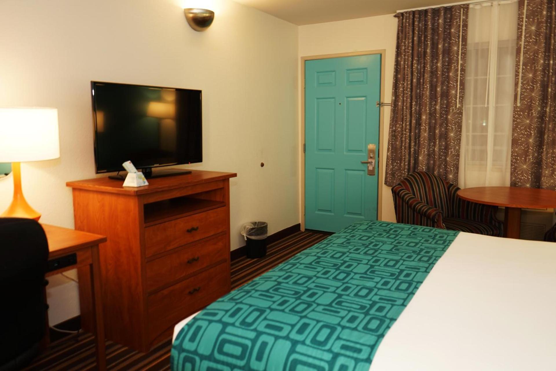 Howard Johnson by Wyndham Salinas photo 42