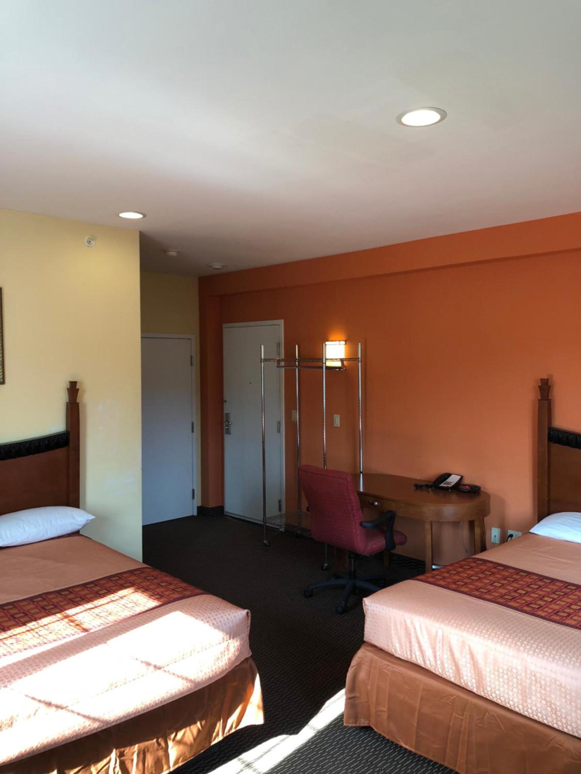Budget Inn Williamsport photo 7