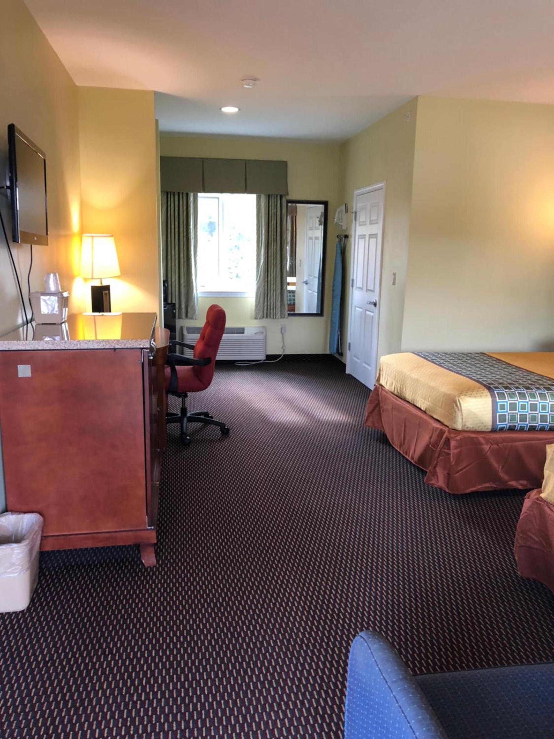 Budget Inn Williamsport photo 24
