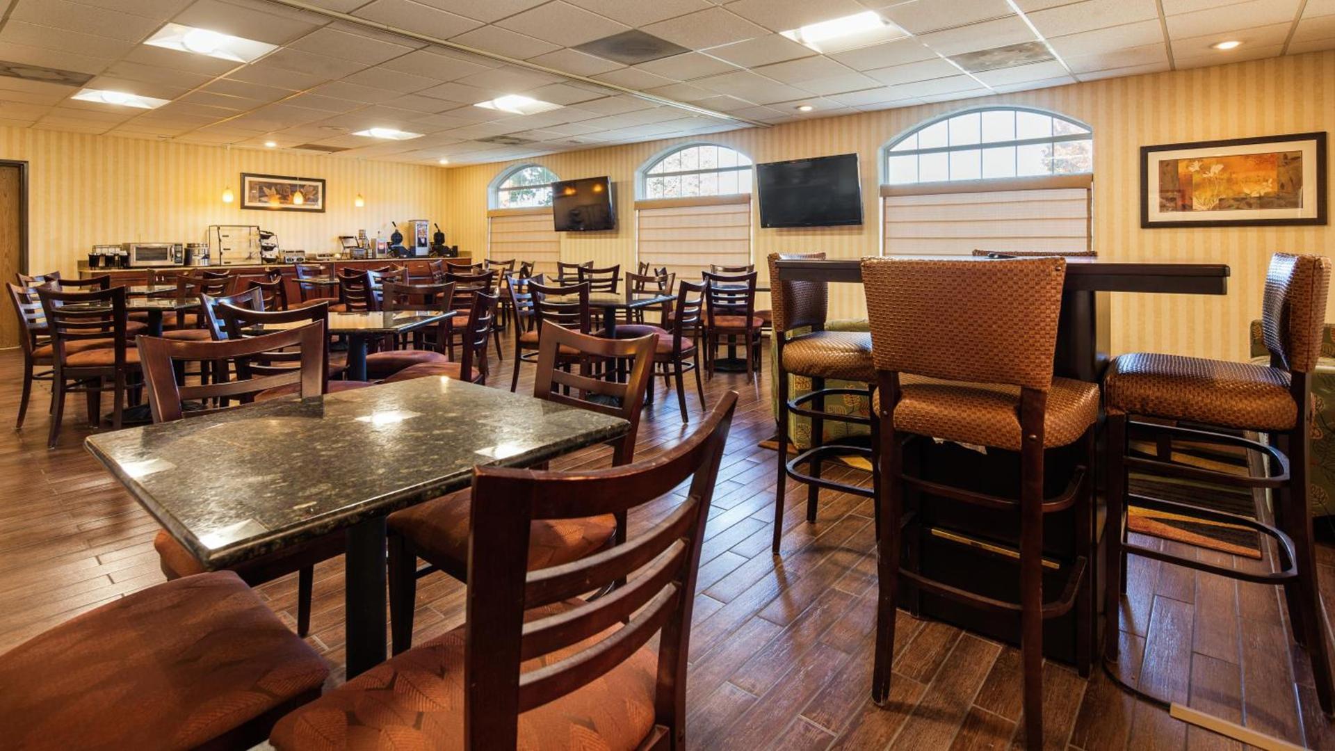 Best Western Plus Meridian photo 6