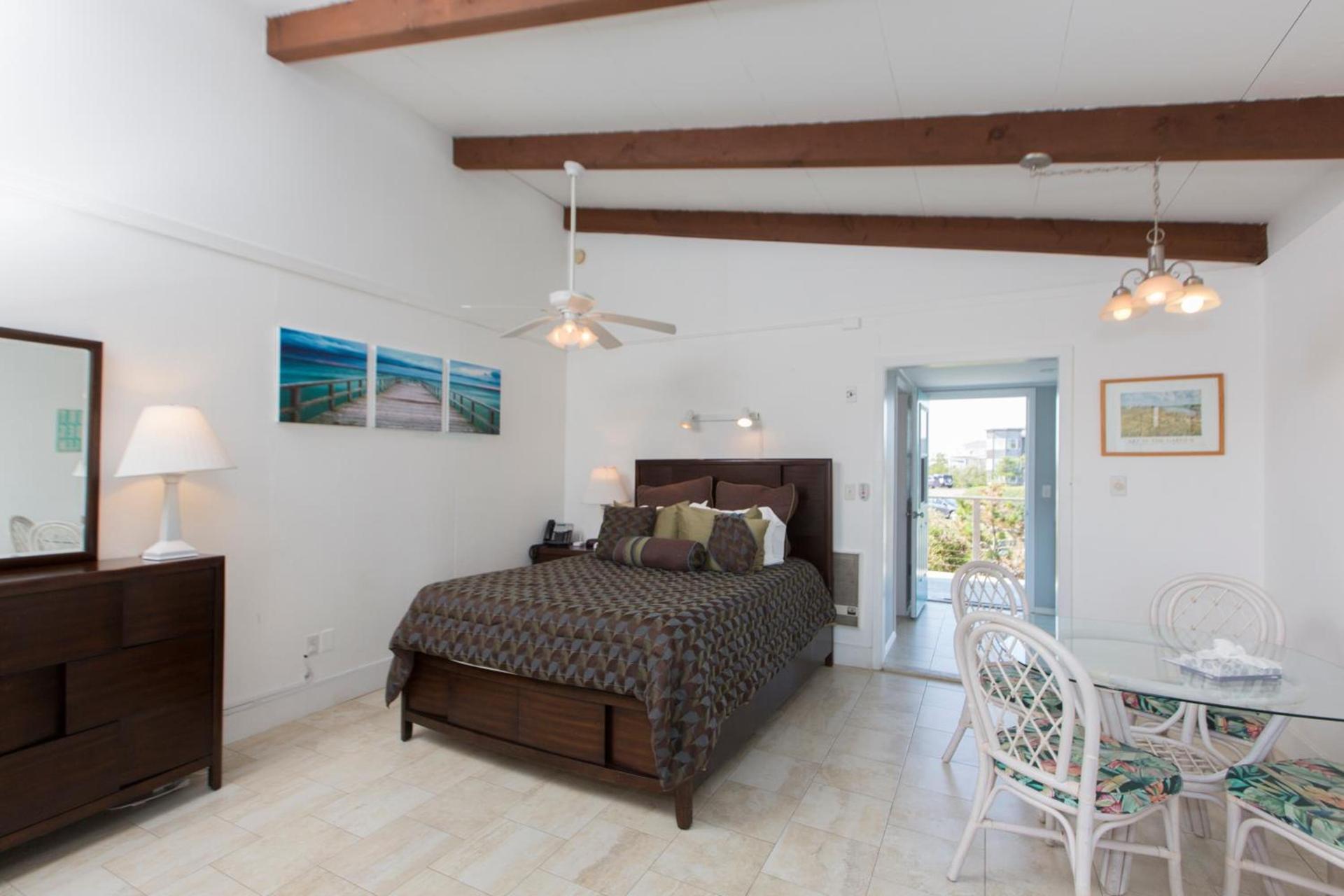 Driftwood Resort on the Ocean photo 6