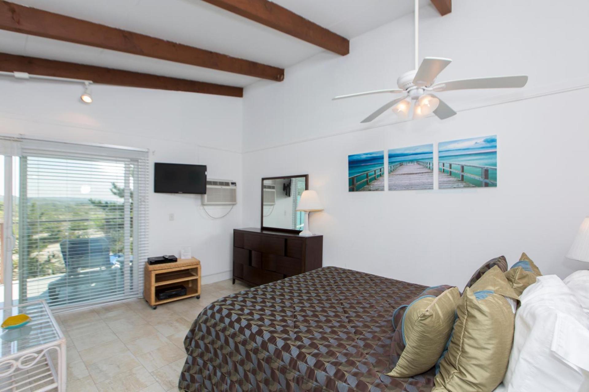 Driftwood Resort on the Ocean photo 7