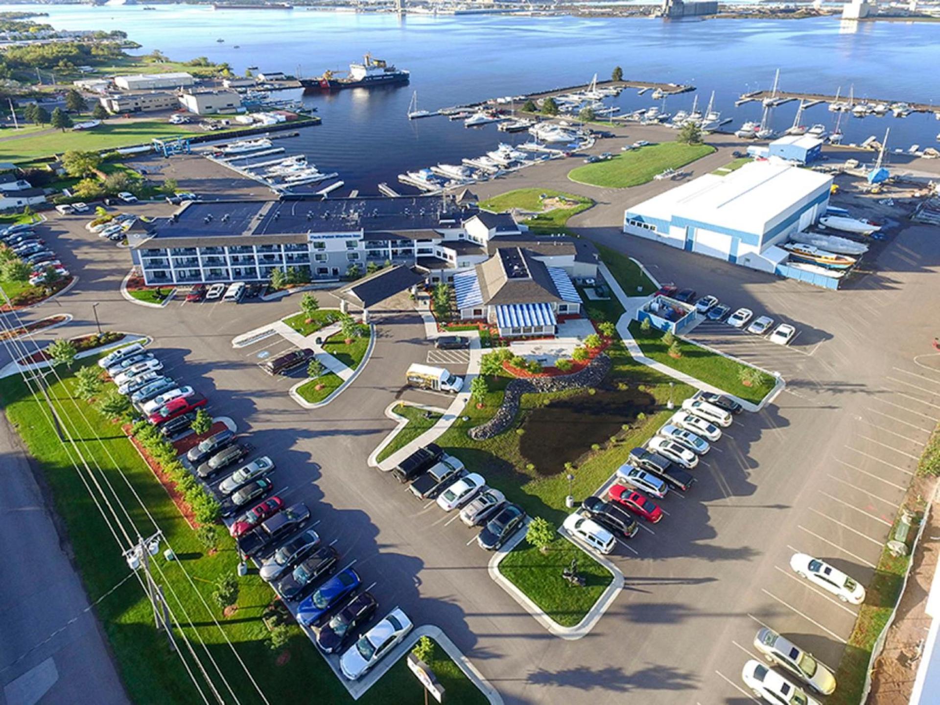 Park Point Marina Inn photo 25
