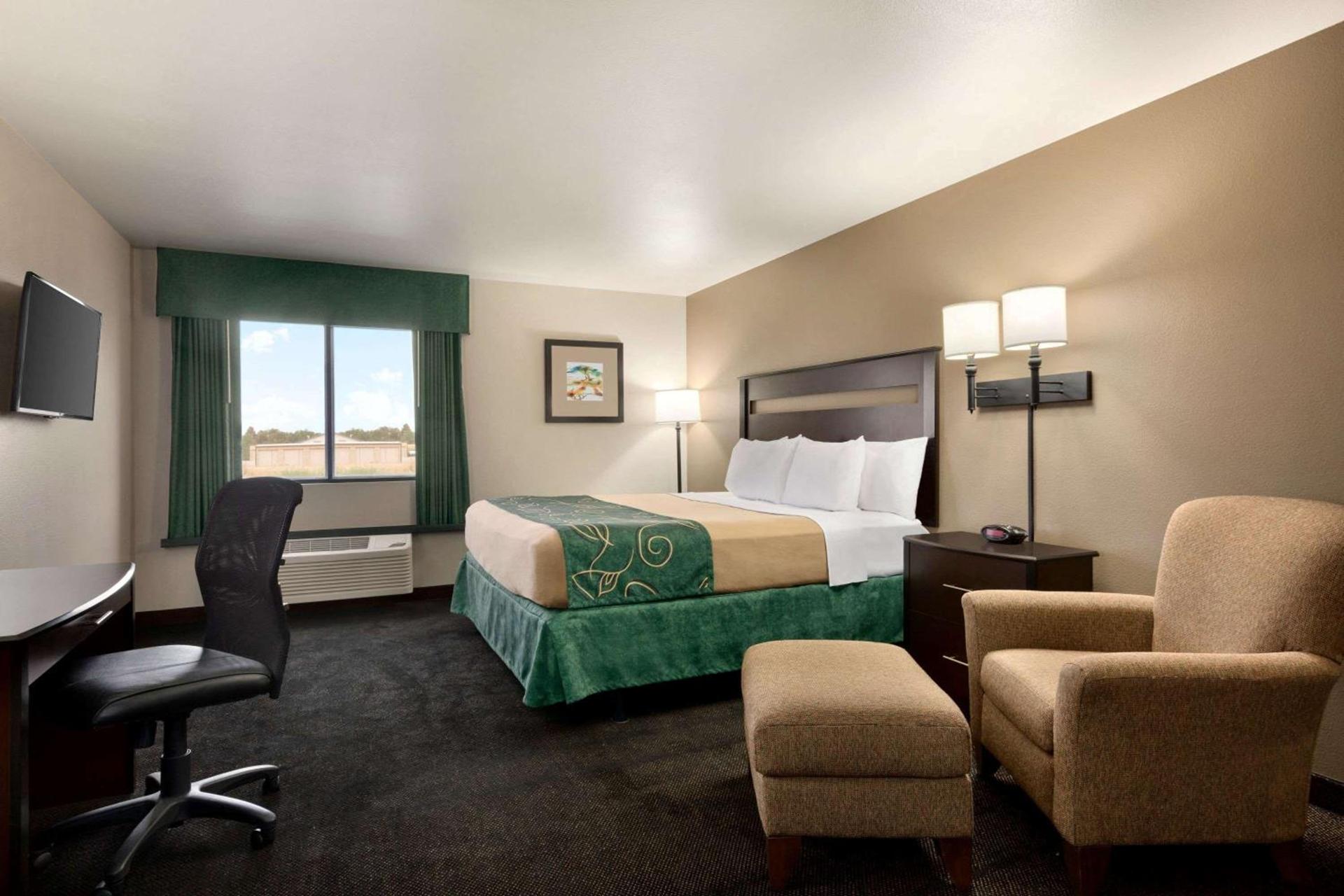 Baymont by Wyndham Glendive photo 3