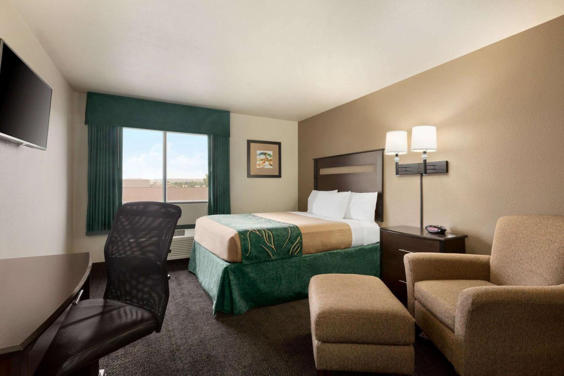 Baymont by Wyndham Glendive photo 7