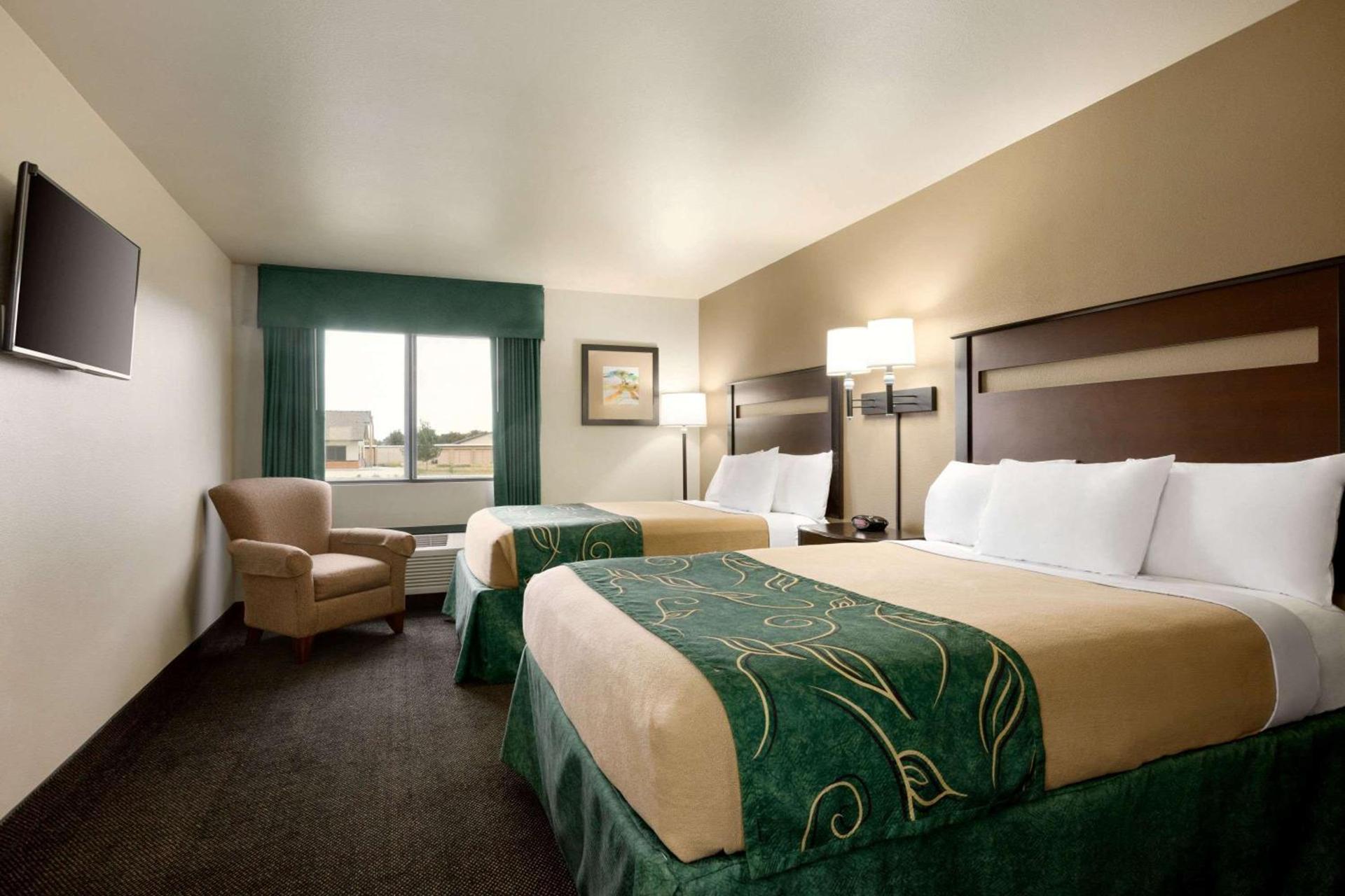 Baymont by Wyndham Glendive photo 2