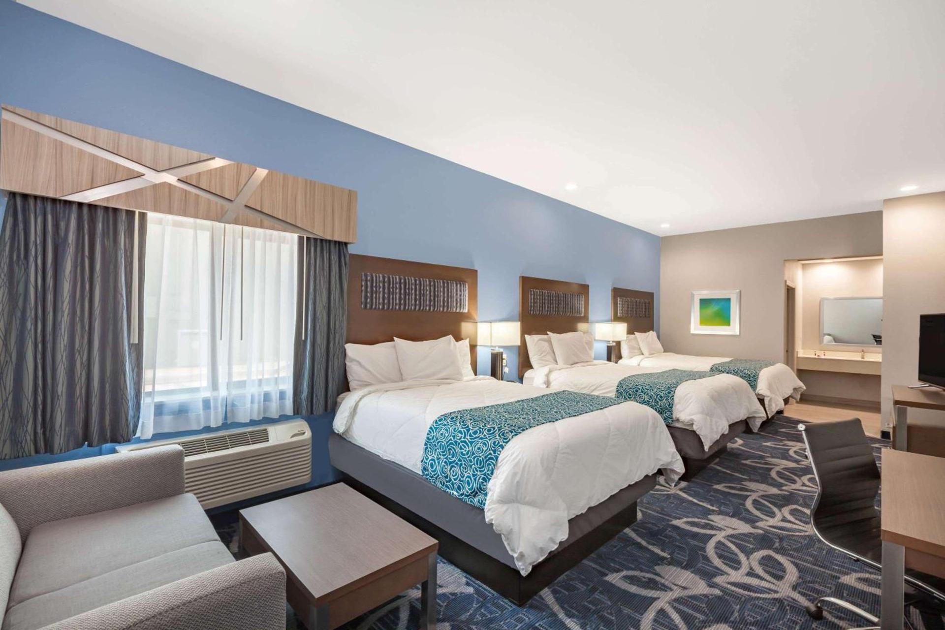 Baymont by Wyndham Houston Hobby Airport photo 34