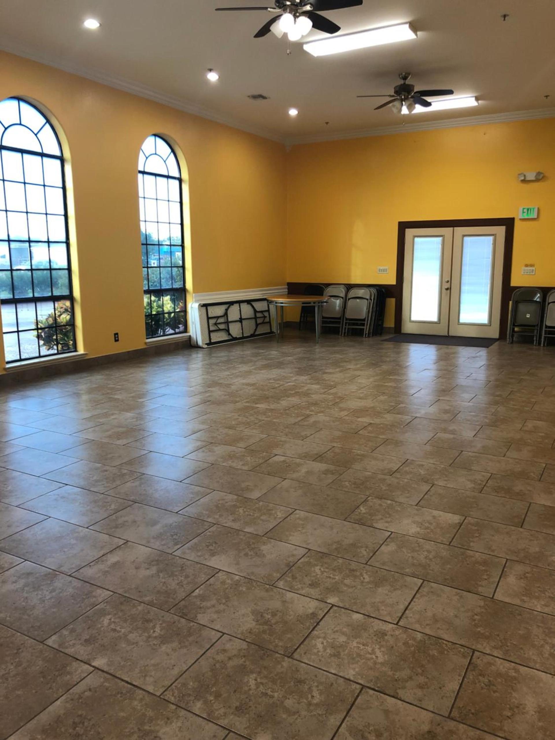 Los Fresnos Inn and Suites photo 81