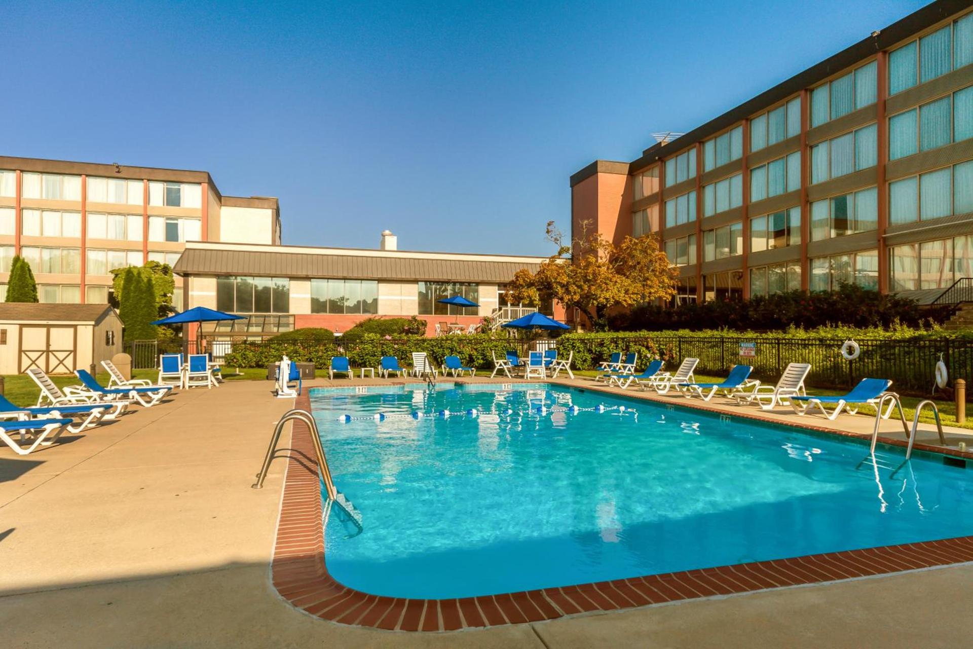 Chester Hotel and Conference Center photo 4