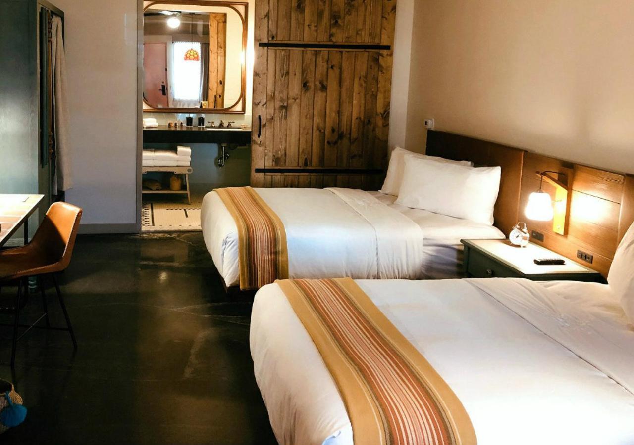 Texican Court, by Valencia Hotel Collection photo 4