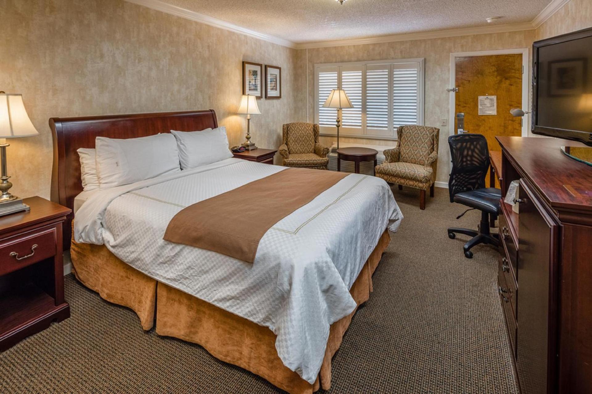 SFO El Rancho Inn SureStay Collection by Best Western photo 28